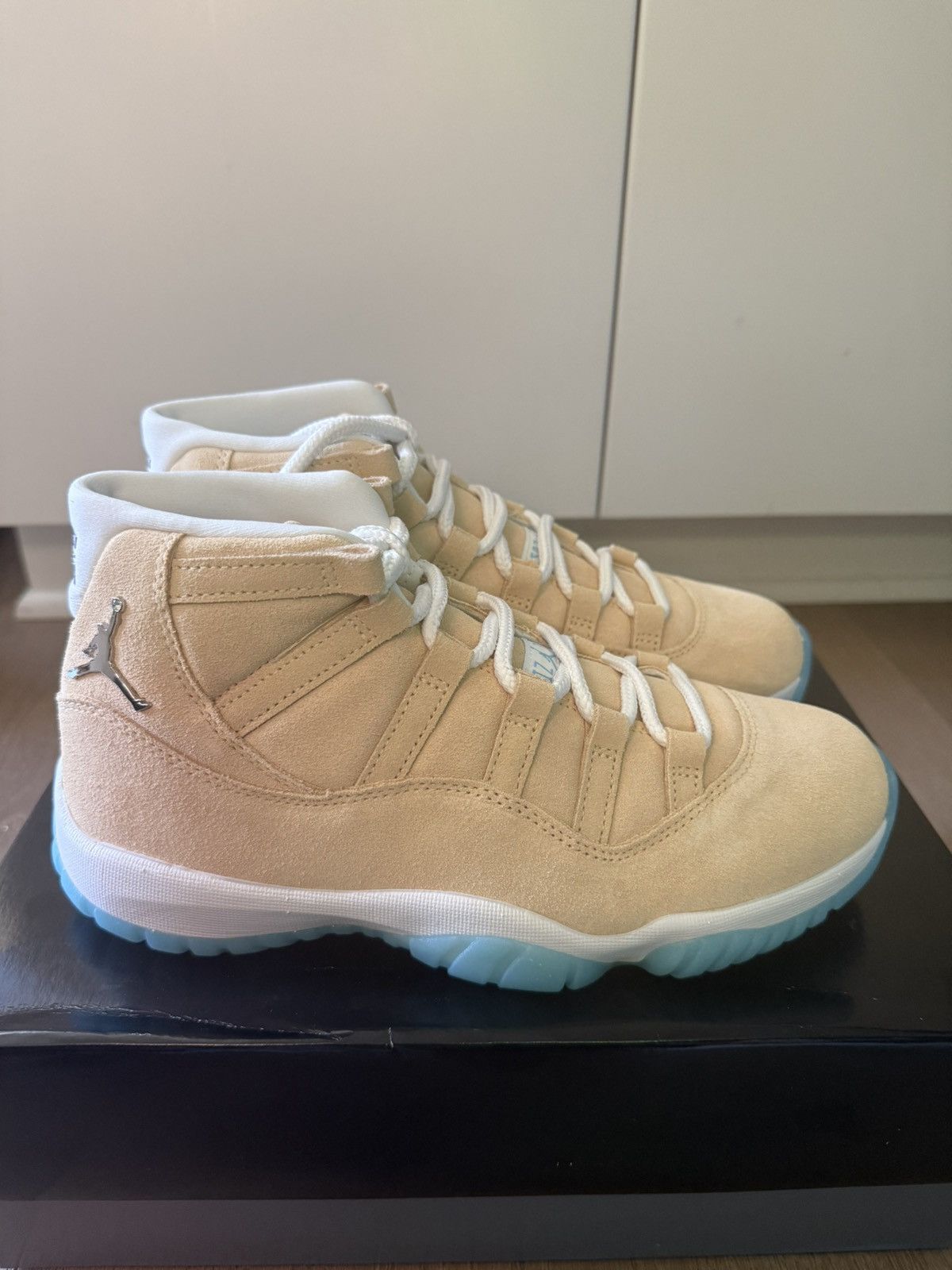 Jordan Brand Air Jordan 11 Retro ‘H-Town’ SHIPS FAST Size 8 Size US 8 / EU 41 - 5 Thumbnail