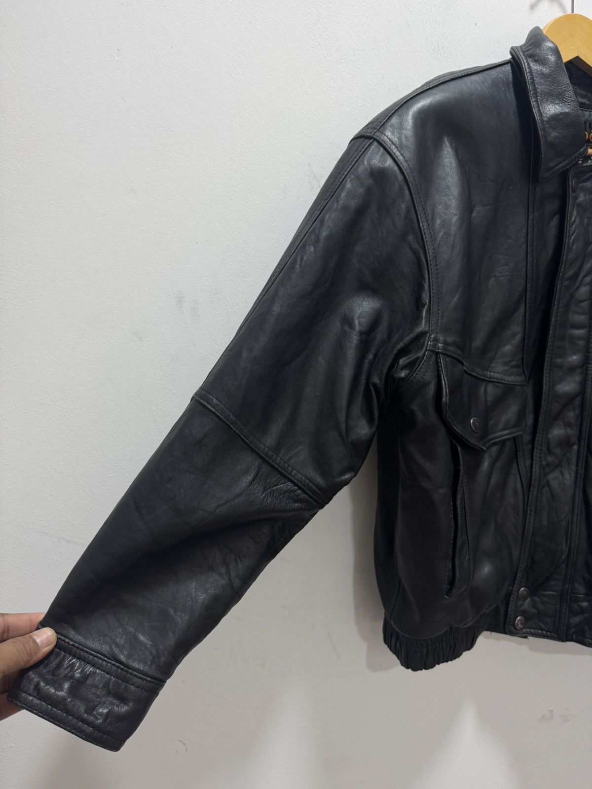VINTAGE IBEPE JINDO DISTRESSED LEATHER JACKET