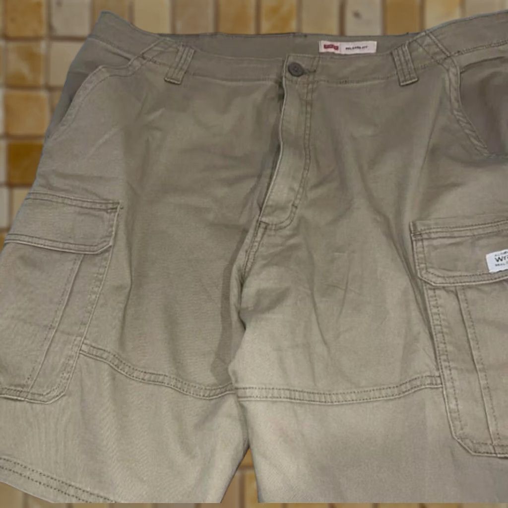 Wrangler WRANGLER Cargo Shorts Mens Relaxed Beige 42 Brown Beige G6CXWOH Casual, Travel, Workwear Mens Size US 42 / EU 58 - 1 Preview