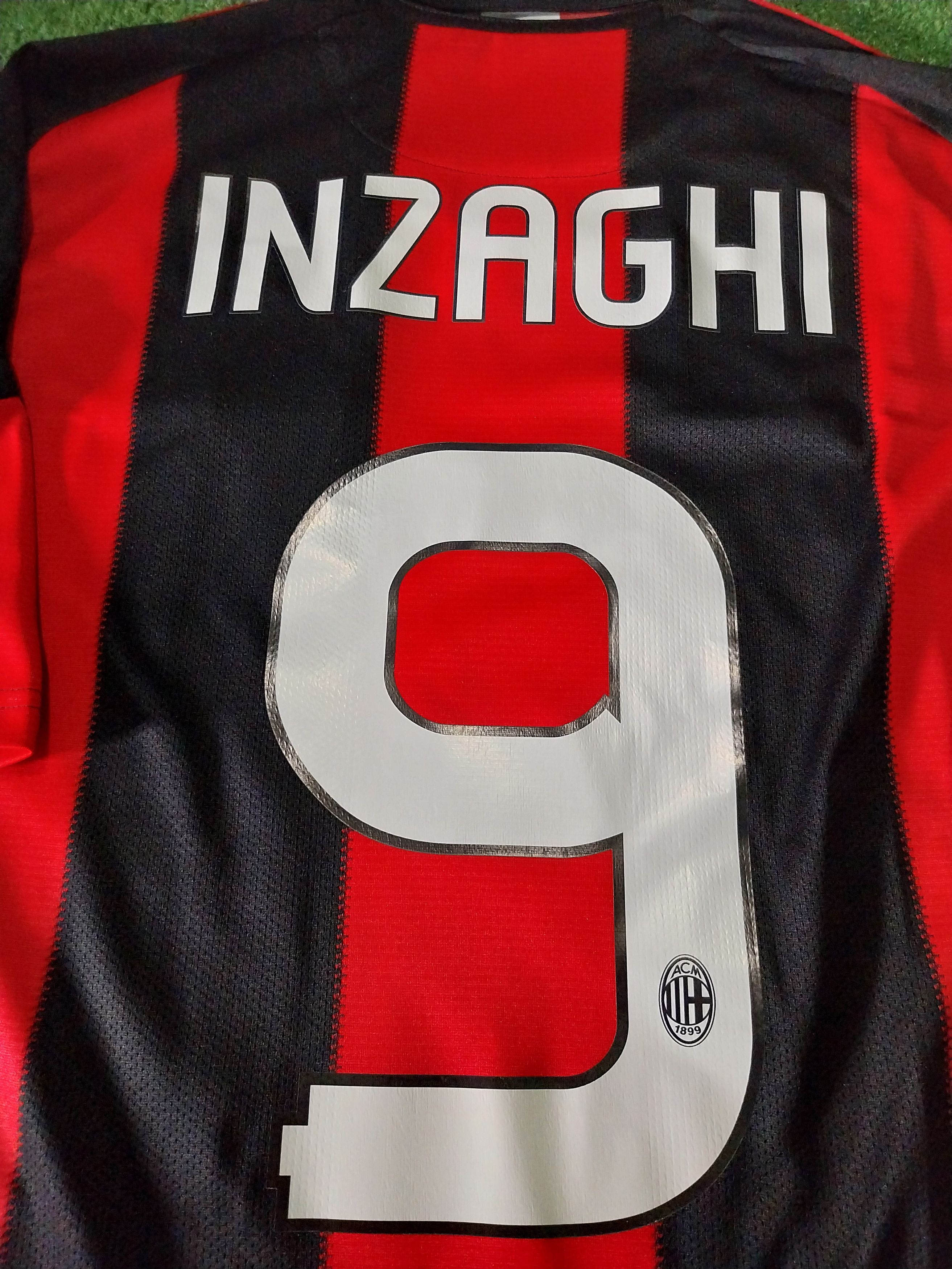 Adidas Ac milan home 2010/2011 inzaghi jersey football Size US M / EU 48-50 / 2 - 11 Thumbnail