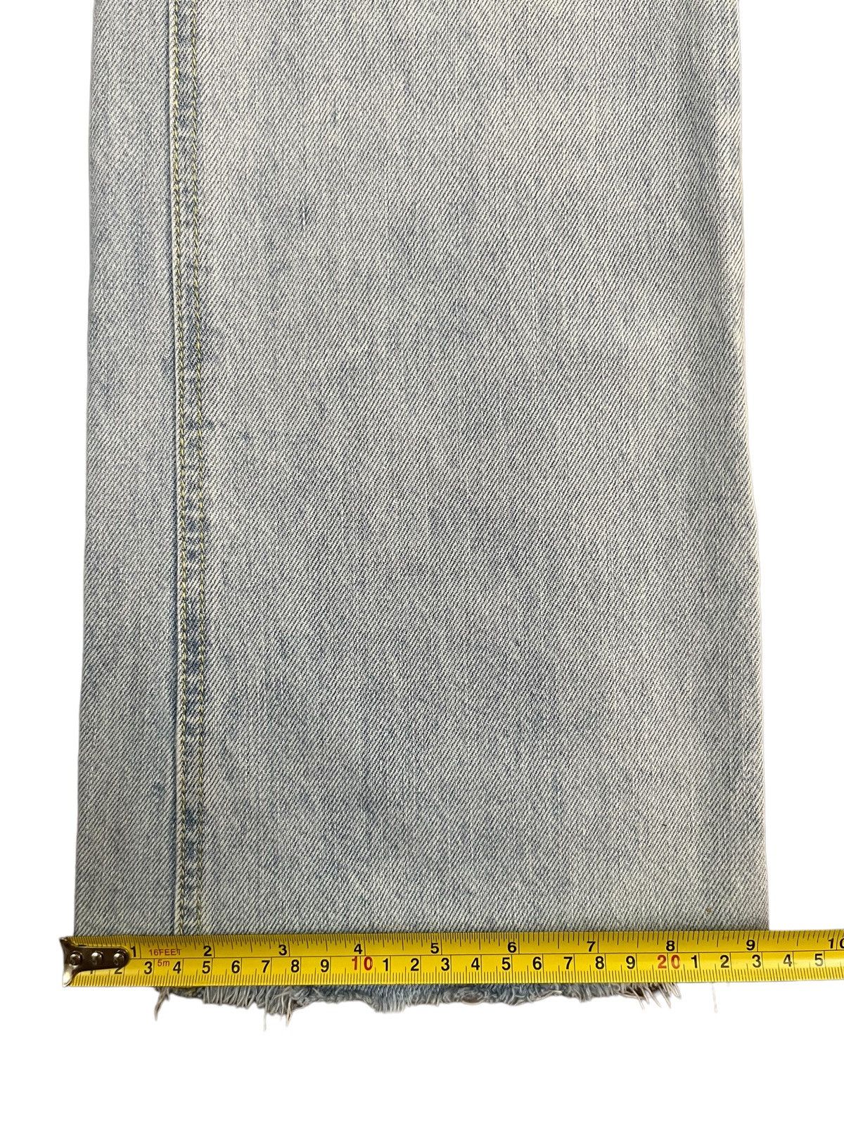 Japanese Brand Vintage Japanese Brand Light Blue Wash Distress Flare Jeans Size 25" / US 0 / IT 36 - 13 Thumbnail