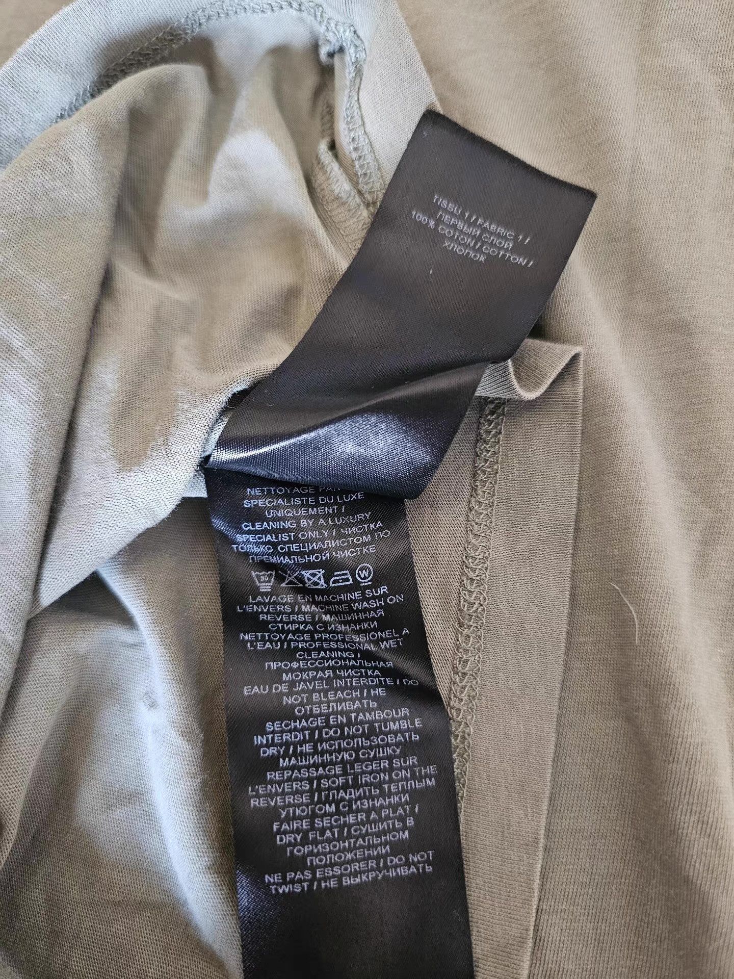 Balmain Balmain Men's Short Sleeve T-Shirt Size US M / EU 48-50 / 2 - 6 Thumbnail