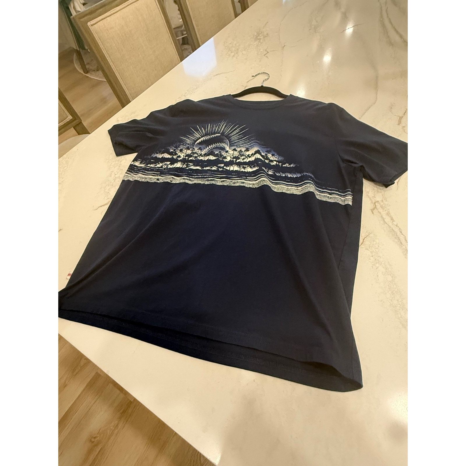 Tommy Bahama NEW TOMMY BAHAMA TShirt MLB Catch The Sunset Men Medium Blue Size US M / EU 48-50 / 2 - 4 Thumbnail