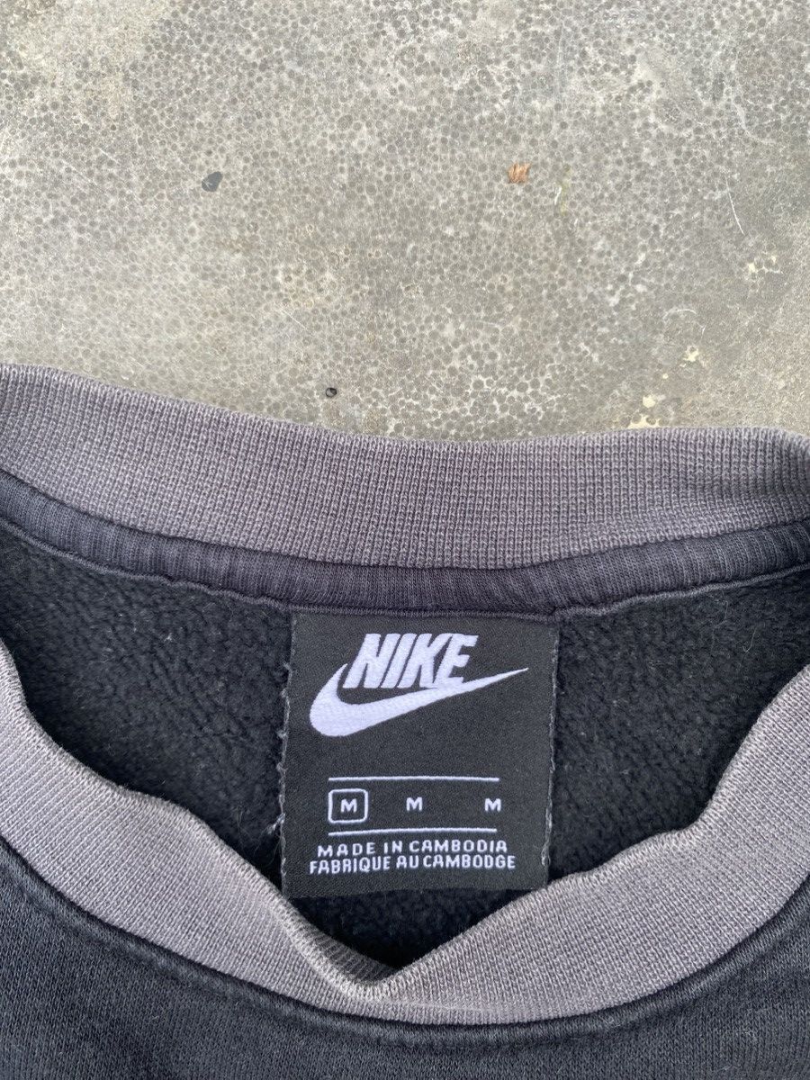 Nike Vintage Nike Crewneck Size US M / EU 48-50 / 2 - 3 Thumbnail
