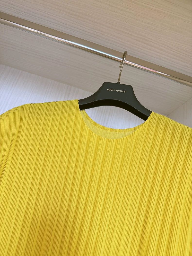 Issey Miyake issey miyake size:3 Yellow dress Size XXS / US 00 / IT 34 - 2 Thumbnail