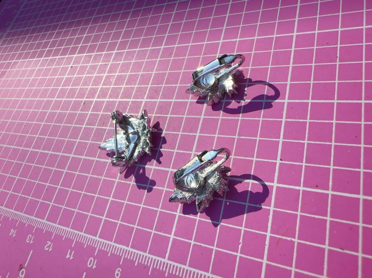Anne Klein Anne Klein clip on earrings + brooch set silver tone diamond Size ONE SIZE - 5 Thumbnail