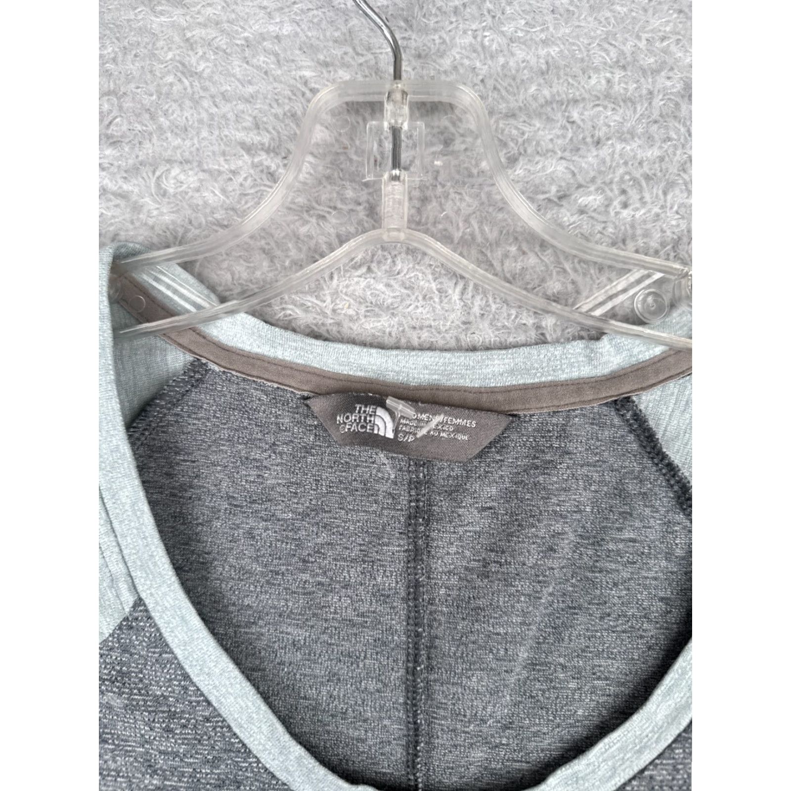 The North Face The North Face Shirt Women S Gray Blue Short Sleeve Raglan Pocket Crew Neck Pullover Casual Travel All Seasons breathable Size S / US 4 / IT 40 - 7 Thumbnail