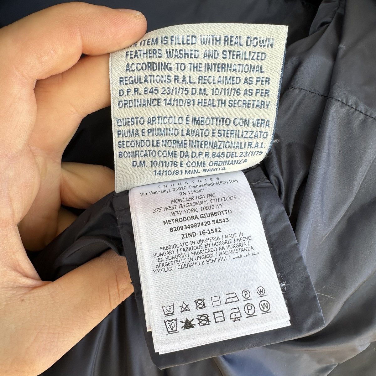 Moncler Moncler Metrodora Padded Coat Parka Down Jacket Rare Womans Size L / US 10 / IT 46 - 17 Thumbnail