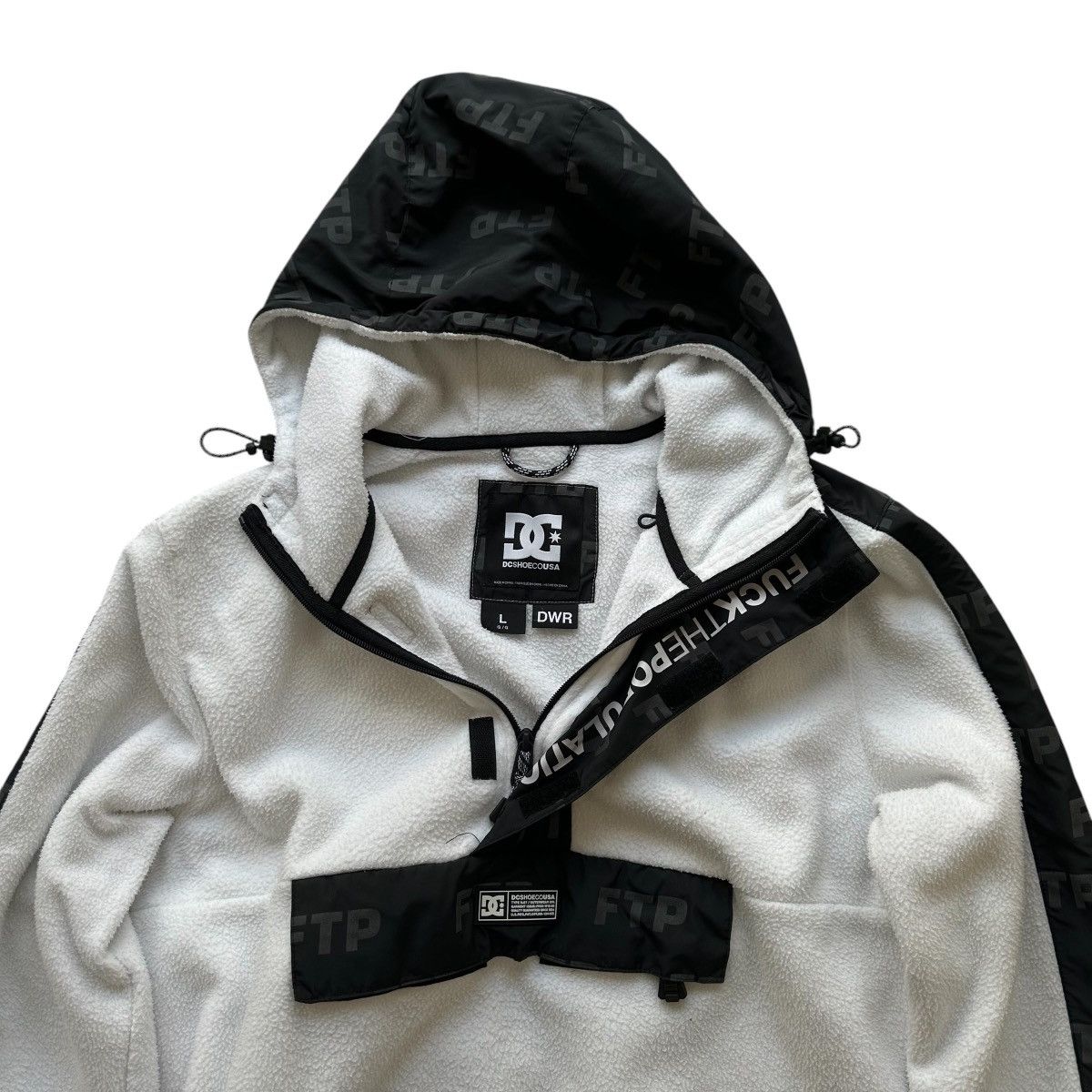 DC × Fuck The Population FTP X DC SHOREDITCH PULLOVER Size US L / EU 52-54 / 3 - 1 Thumbnail