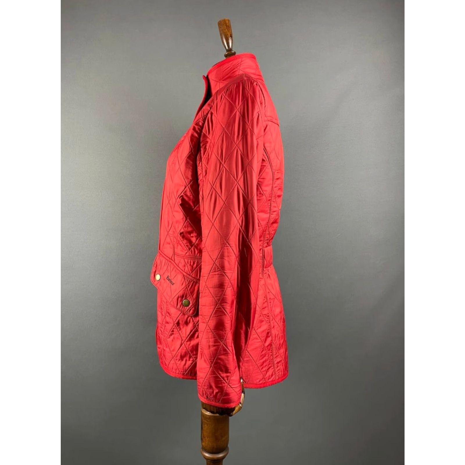 Barbour Barbour Jacket Womens Size 40 Red Long Sleeve Full Zip Pockets 40 Barbour Womens Jacket Red Long Sleeve Zip Pockets Regular Fit Adult Womens Size S / US 4 / IT 40 - 6 Thumbnail