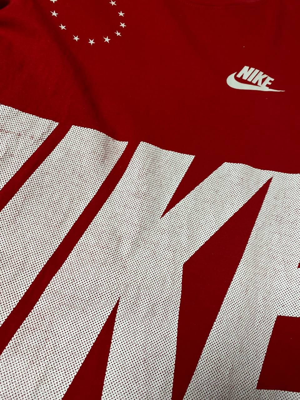 Nike Vintage Nike Big Y2K Print Short Sleeve T-Shirt Size XS Size US XS / EU 42 / 0 - 5 Thumbnail