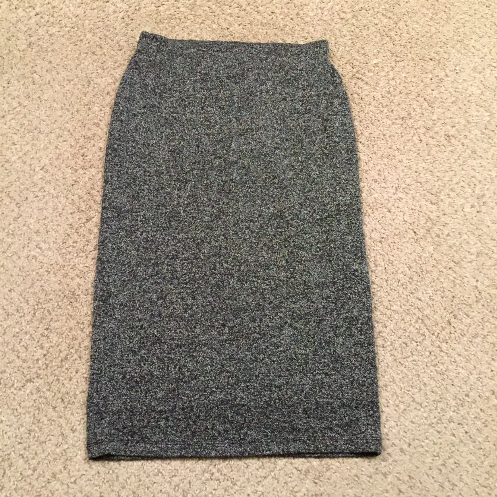 Old Navy Old Navy Skirt XS Gray Midi Elastic Waist Pull On Heather Gray Solid Women Size 26" / US 2 / IT 38 - 6 Thumbnail