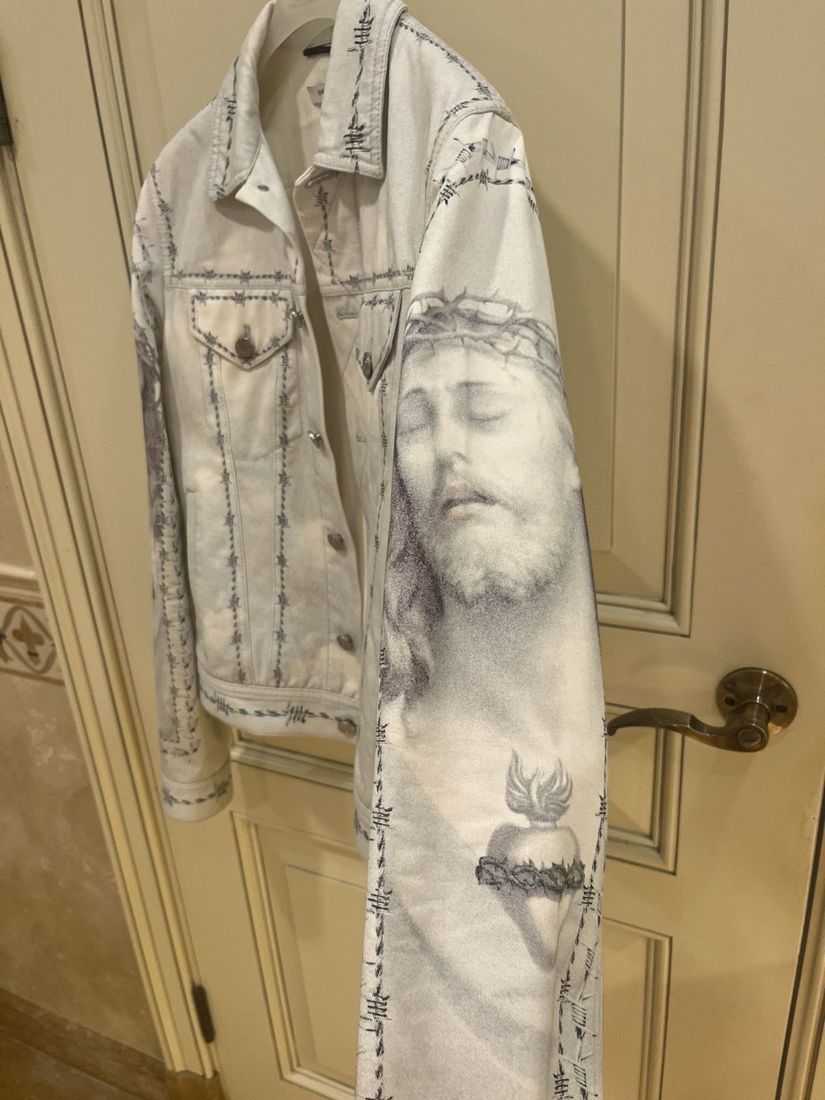 Givenchy Jesus Christ print denim jacket size S Size US S / EU 44-46 / 1 - 4 Thumbnail
