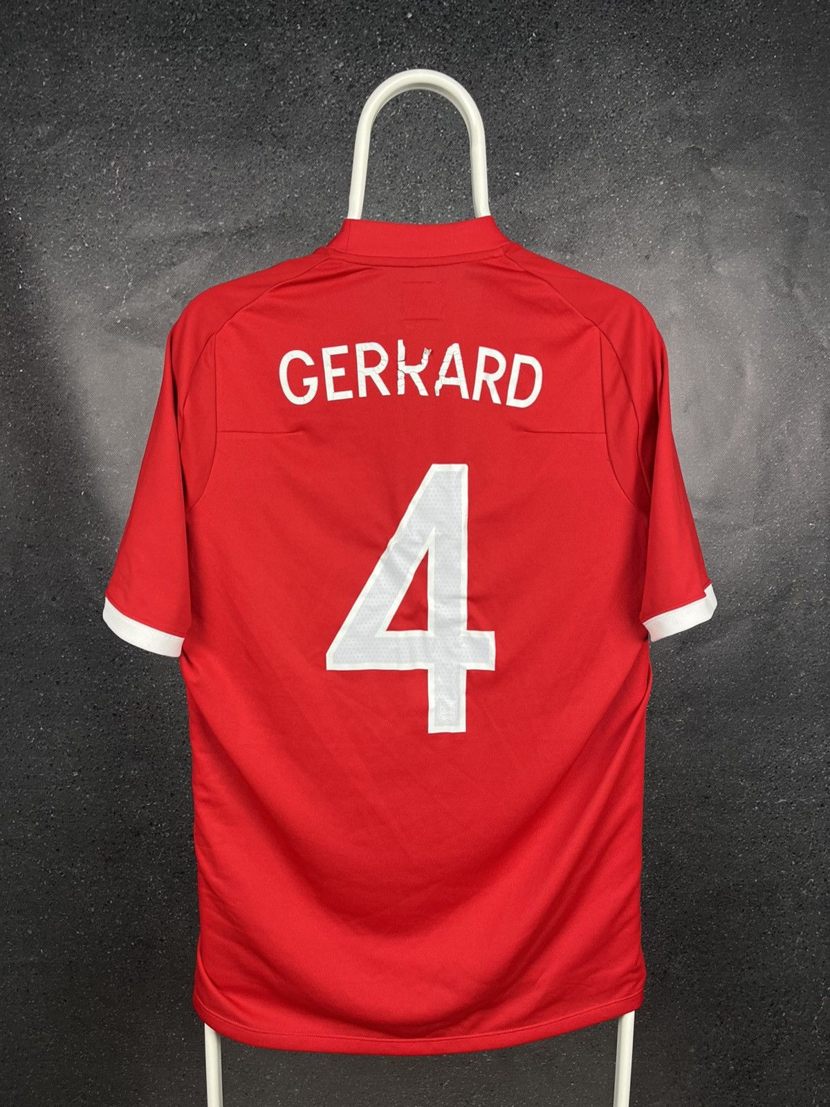 Vintage England 2010 2011 Gerrard World Cup away soccer jersey Size US M / EU 48-50 / 2 - 2 Thumbnail