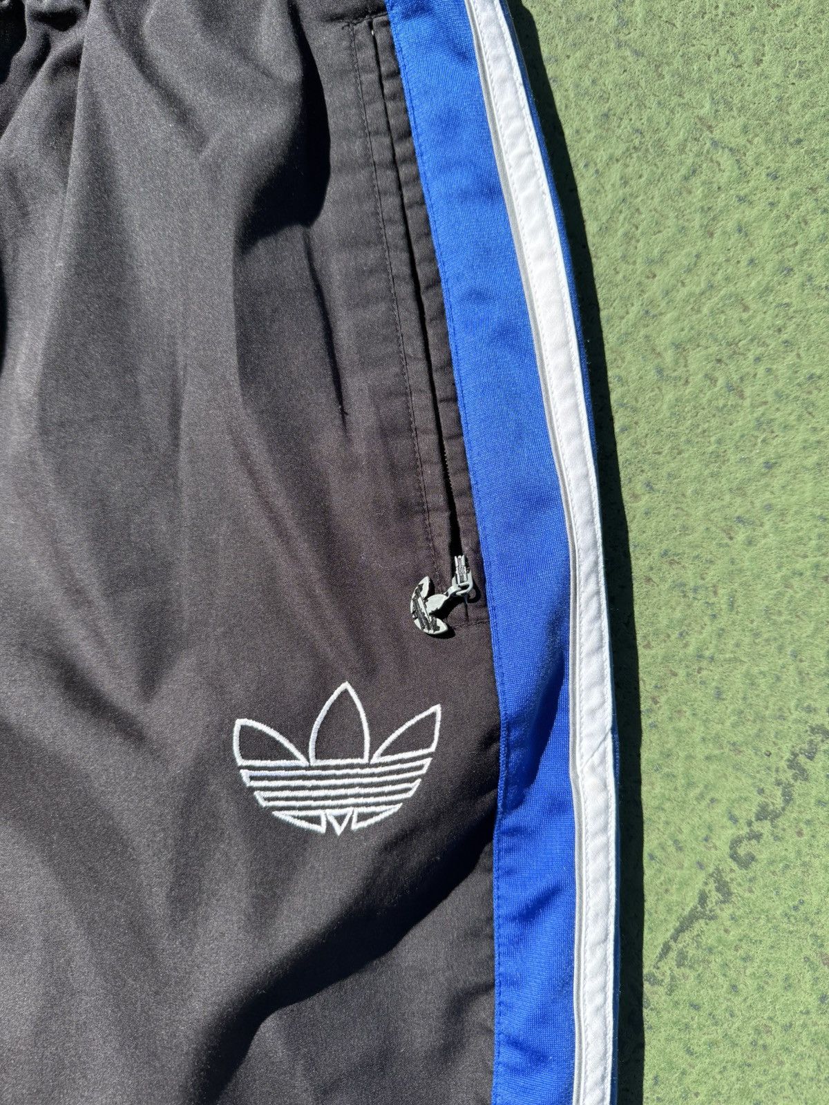 Adidas Vintage adidas track suit Size US L / EU 52-54 / 3 - 4 Thumbnail