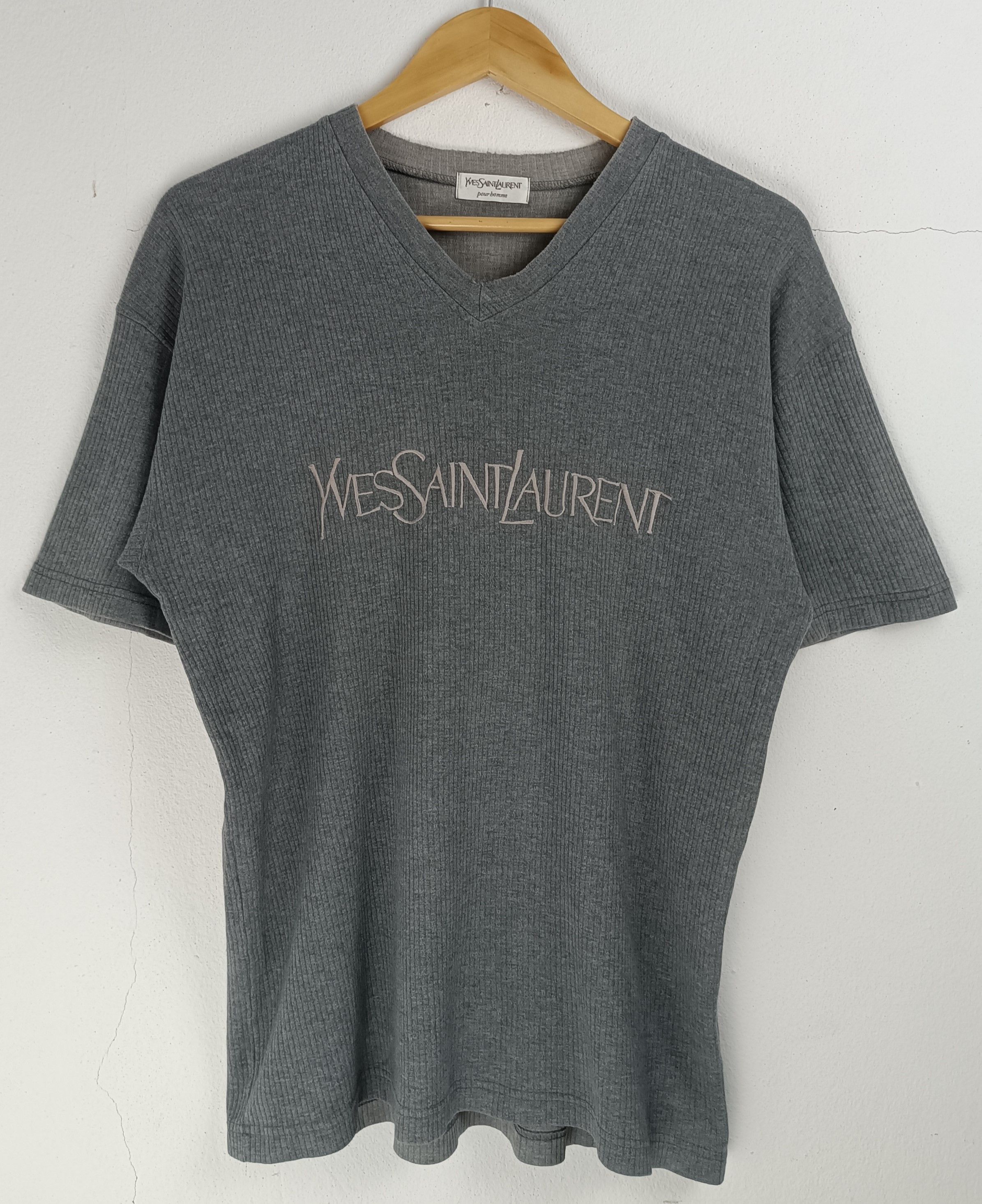 Vintage VINTAGE 90'S DISTRESSED YVES SAINT LAURENT DESIGNER TEE Size US M / EU 48-50 / 2 - 3 Thumbnail