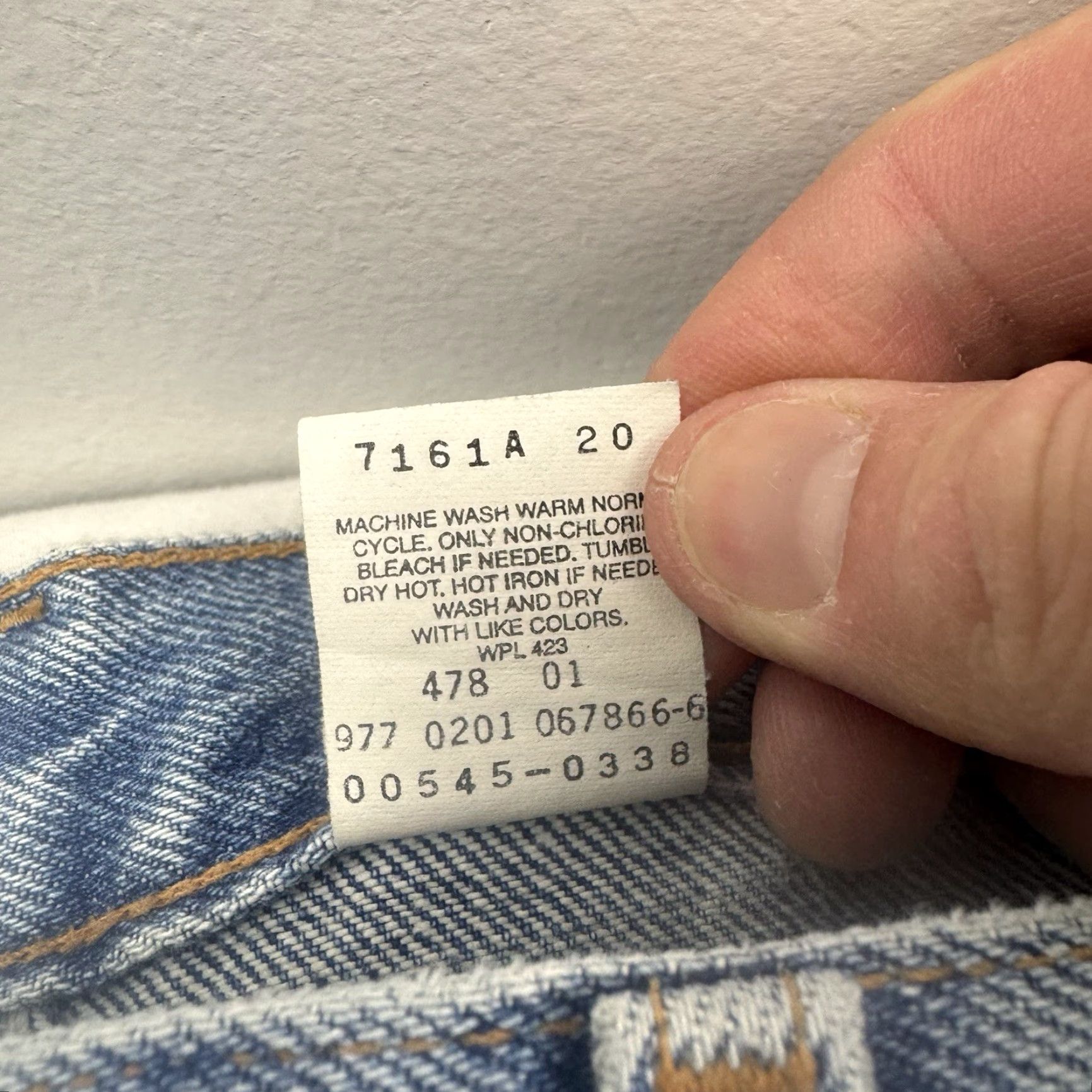 Levi's VINTAGE Levi's 545 Jeans Adult 34x32 Blue Grunge 90s Y2K Brown Tab Levis 545 Jeans Mens Regular 34 Blue 90s Grunge USA Jeans Size US 34 / EU 50 - 4 Thumbnail
