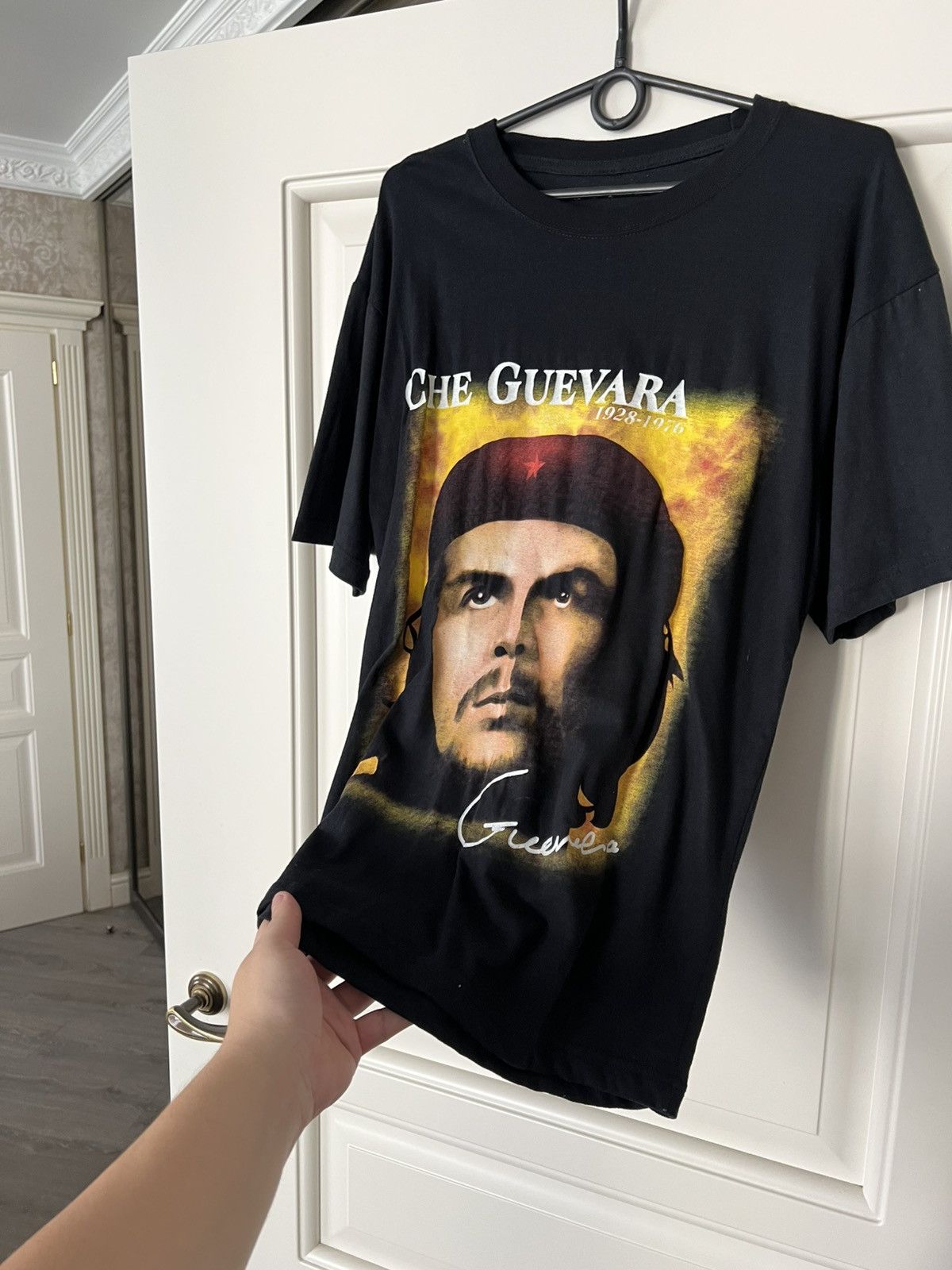 Band Tees Vintage Che Guevara Graphic Tee T-Shirt Size L Size US L / EU 52-54 / 3 - 8 Thumbnail