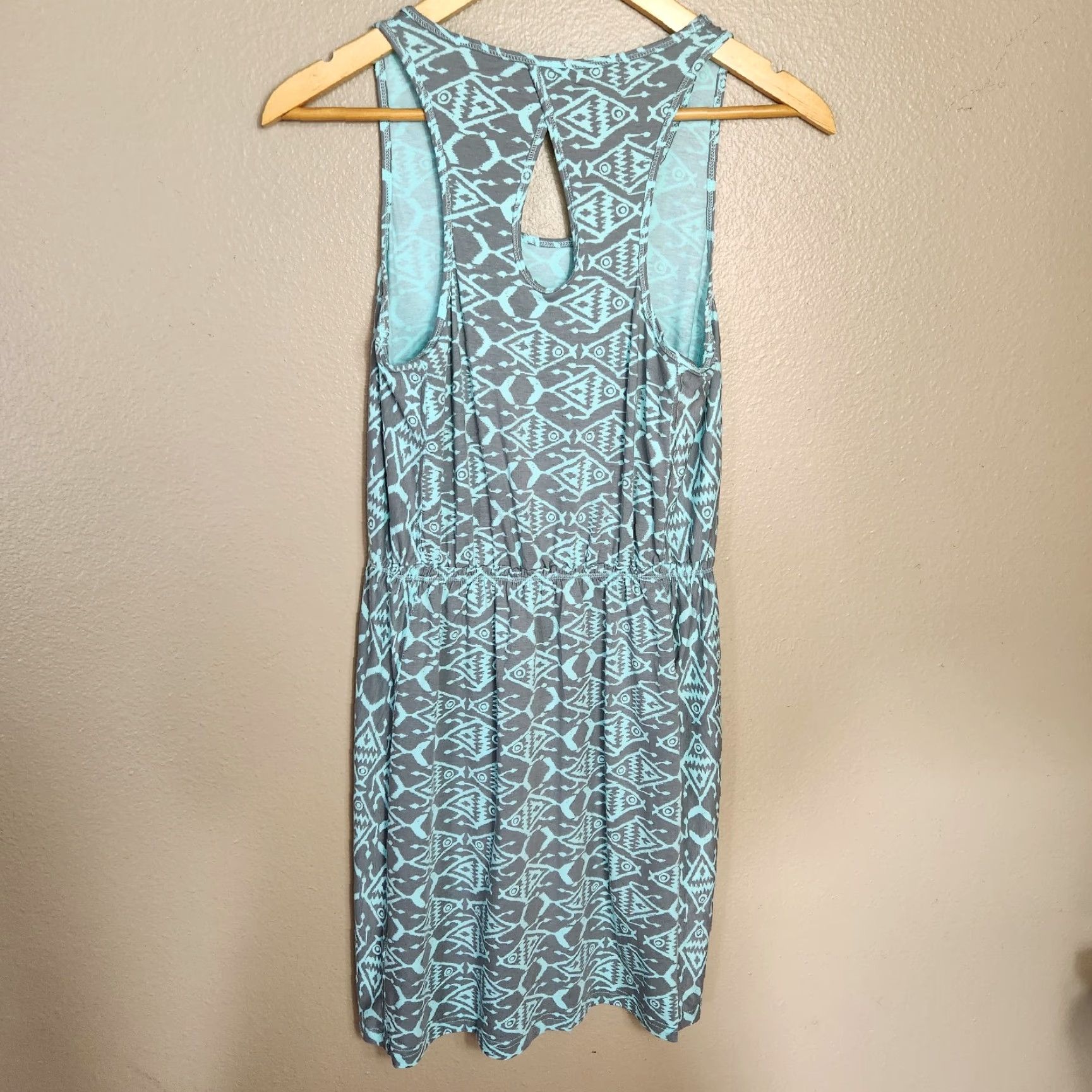 Patagonia Patagonia Worn Wear West Ashley Drifter Gray Ikat Fish Tank Dress S Womens Shirt? Size S / US 4 / IT 40 - 4 Thumbnail