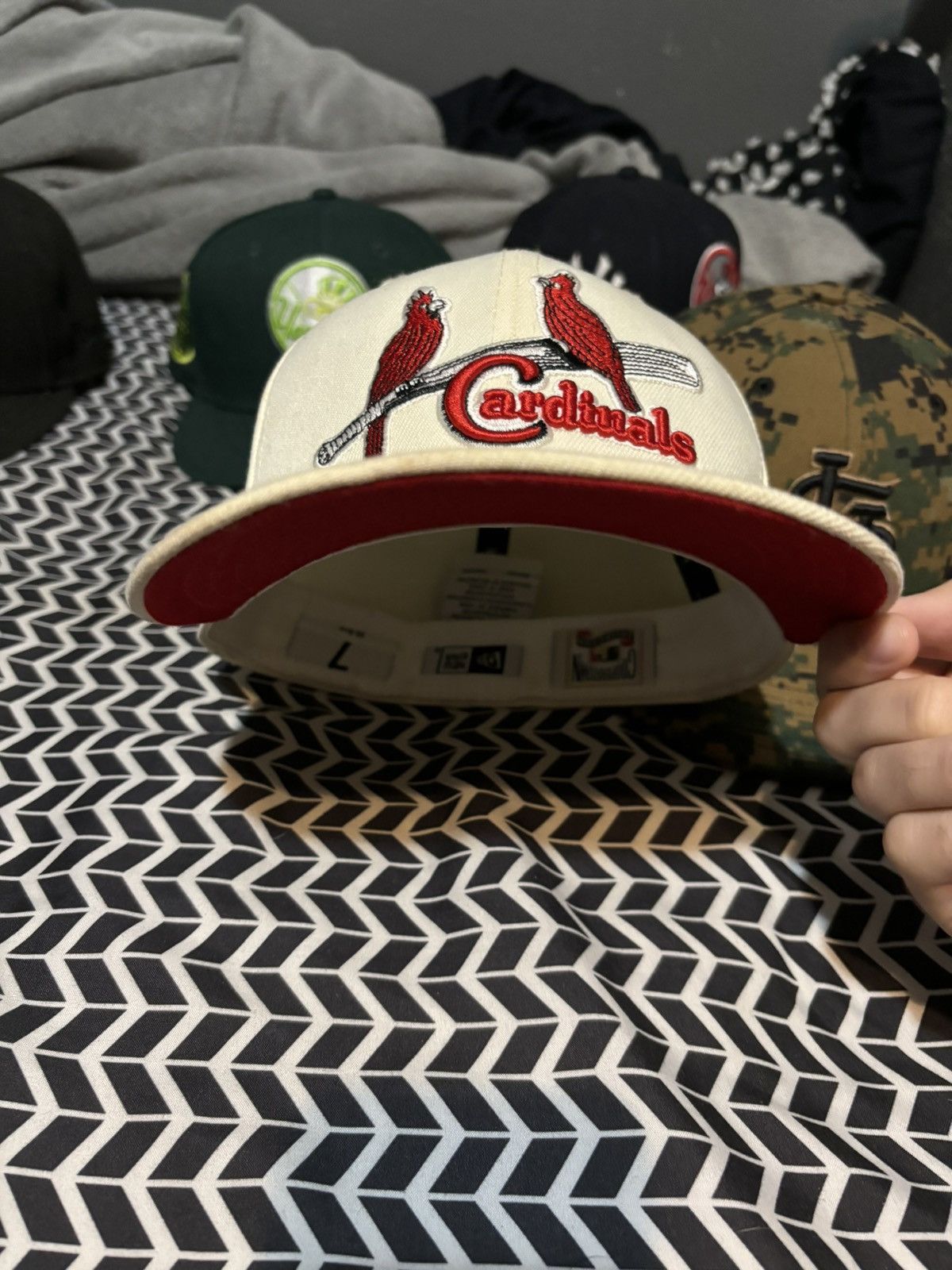 New Era off white and red cardinals fitted size 7 Size ONE SIZE - 1 Thumbnail