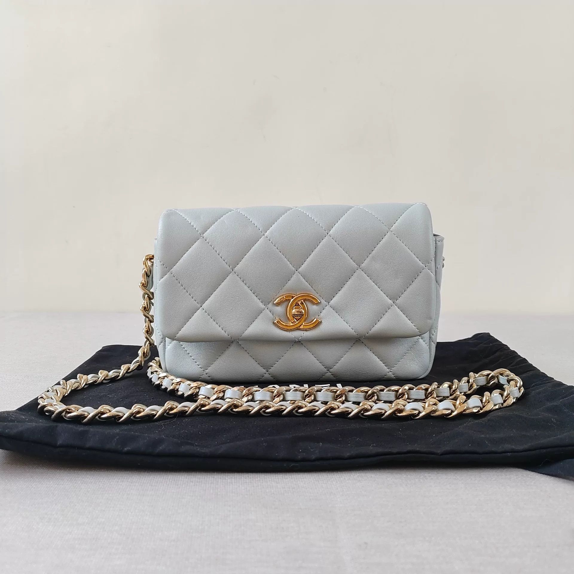 Chanel Pre-loved Bag Very good condition Size ONE SIZE - 1 Thumbnail