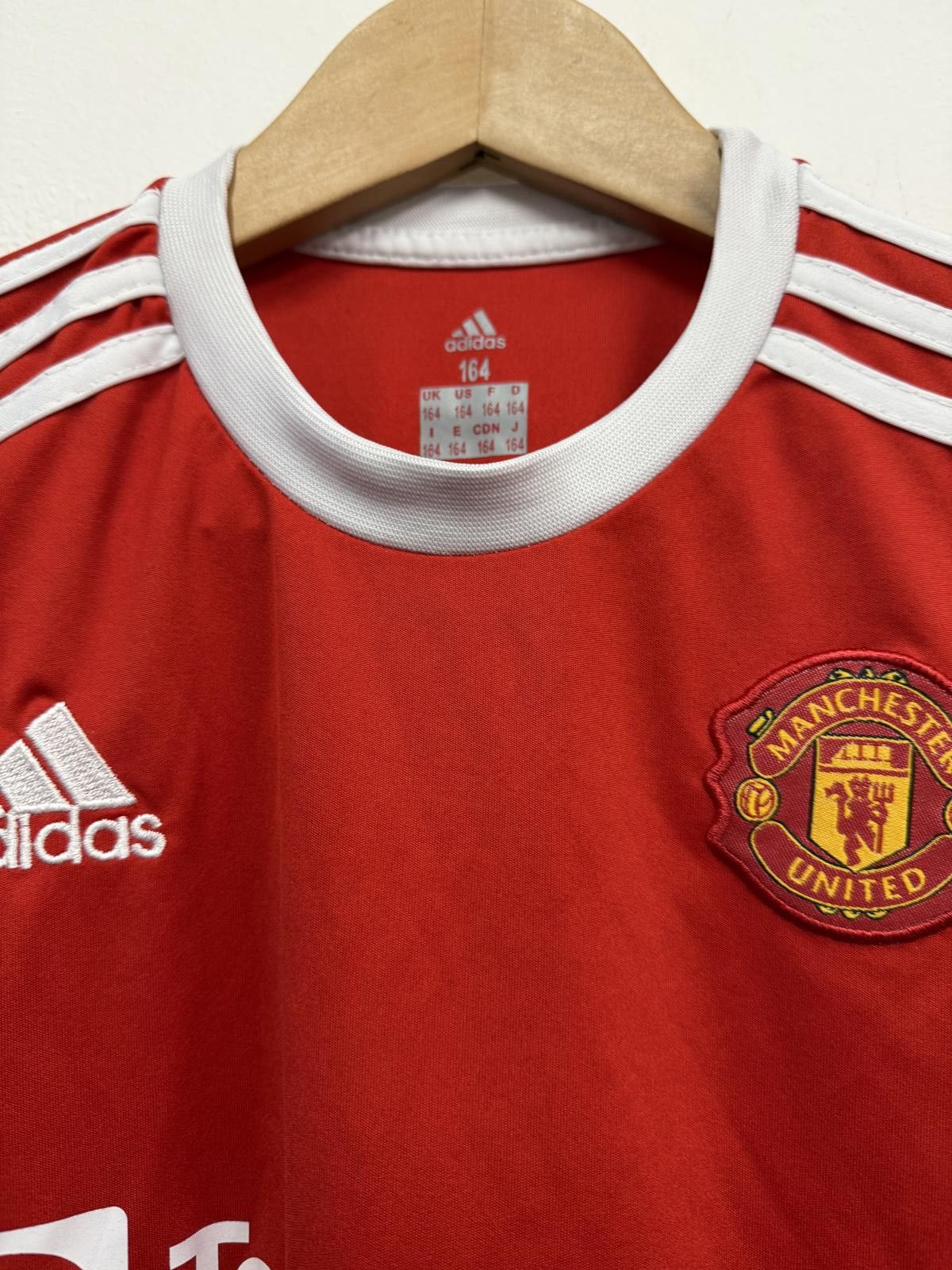 Adidas Manchester United Adidas Soccer Jersey Red White Size 164 Size US M / EU 48-50 / 2 - 3 Thumbnail