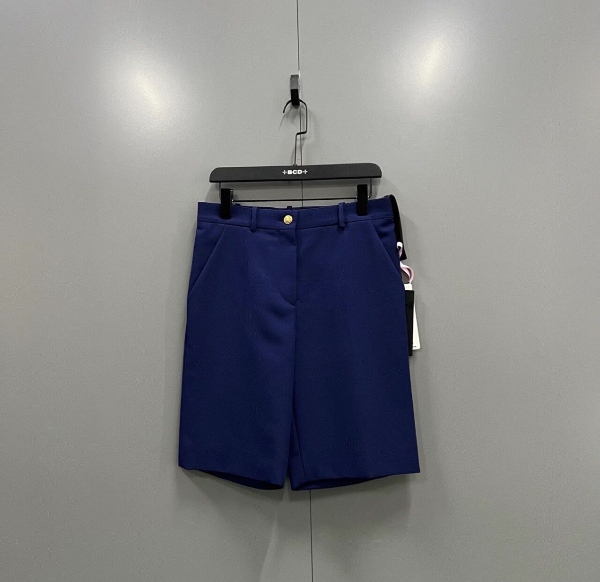 Louis Vuitton Louis Vuitton Monogram Belted Blue Shorts J41 Size US 38 / EU 54 - 1 Thumbnail