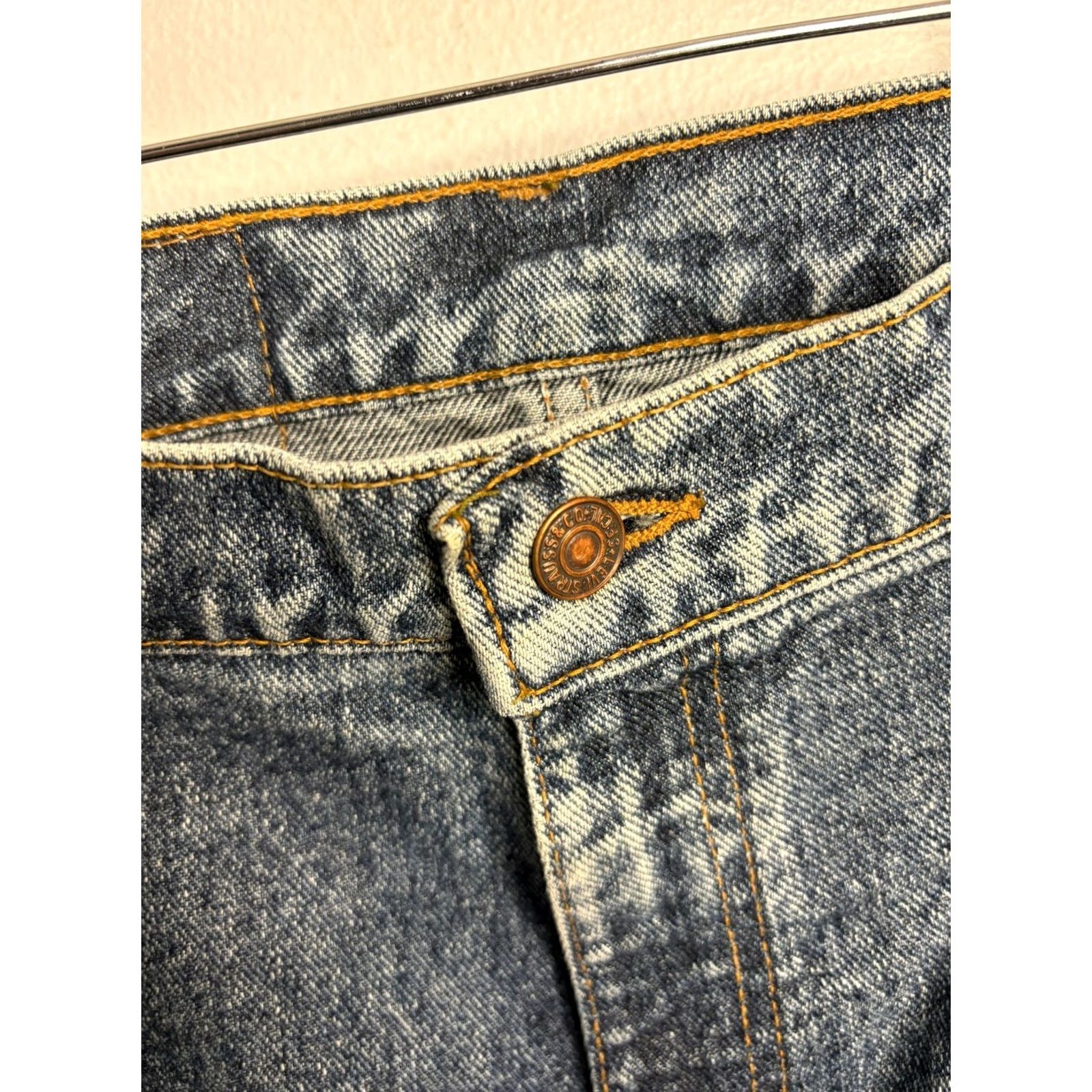 Levi's VINTAGE Levi's 550 Jeans Mens 36x29 Stone Wash 5-Pocket Denim USA Made Blue 8/10 Mens Size US 36 / EU 52 - 6 Thumbnail