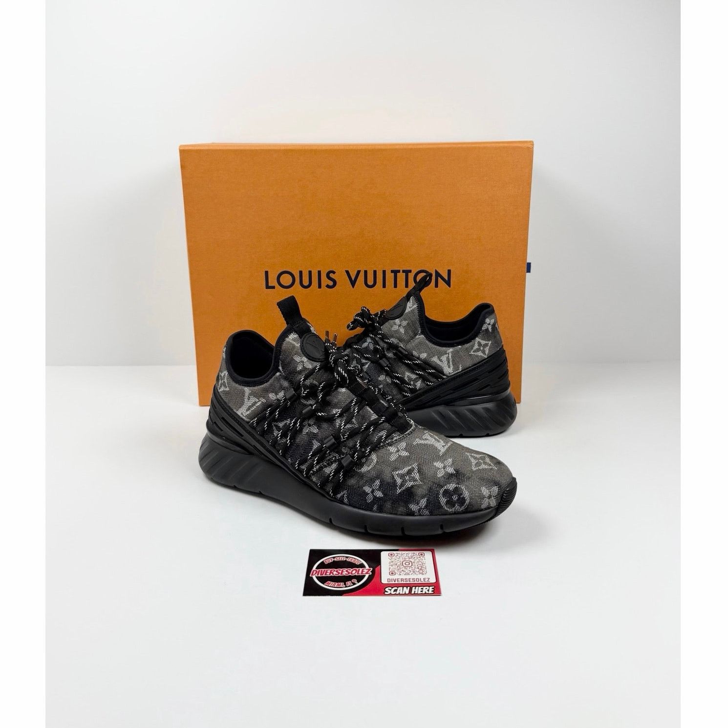 Louis Vuitton Size 7LV/8US - Louis Vuitton Fastlane Monogram Denim NEW Size US 8 / EU 41 - 1 Thumbnail