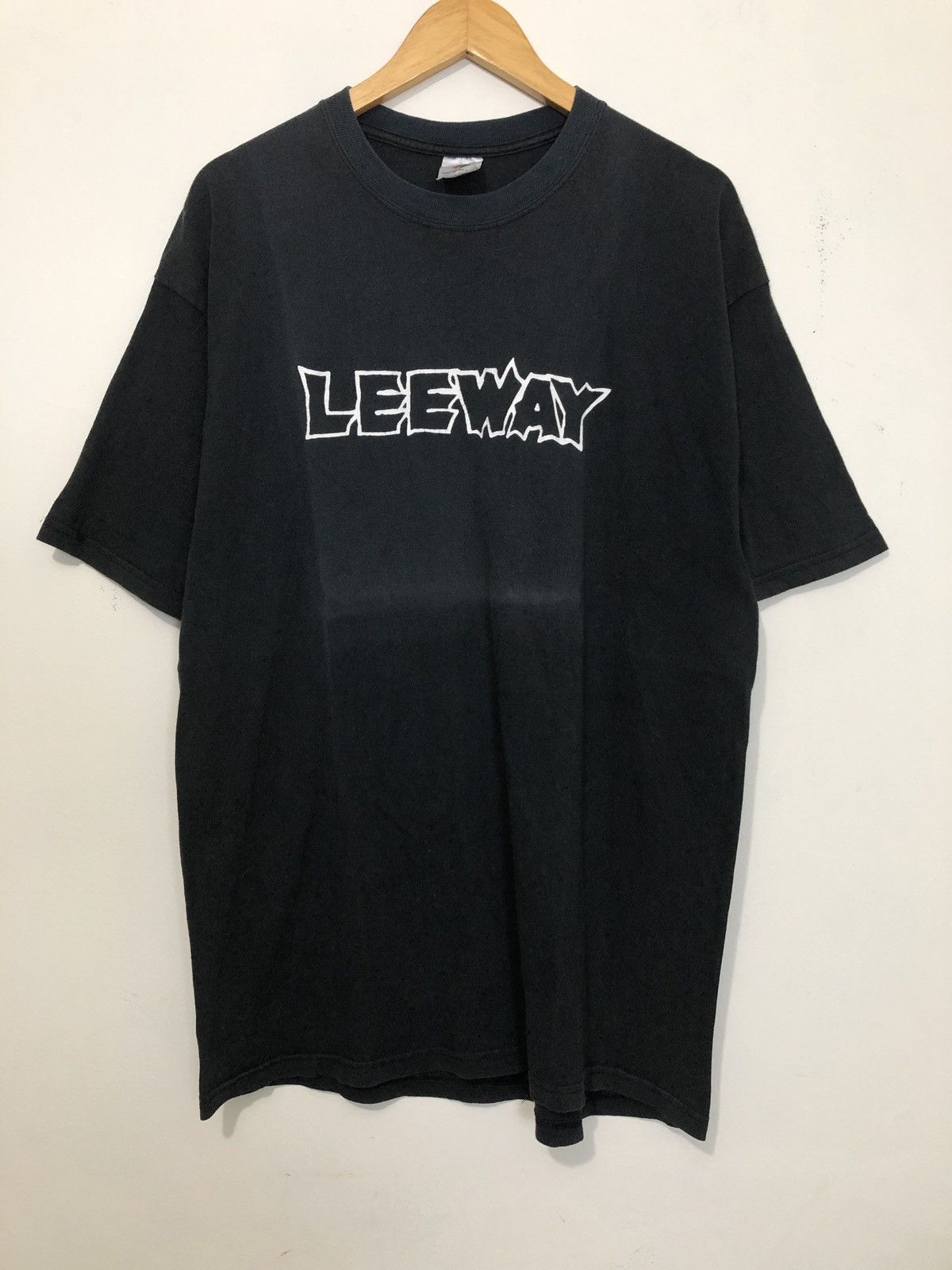 Vintage Vintage Leeway T-Shirt Size US XL / EU 56 / 4 - 1 Thumbnail