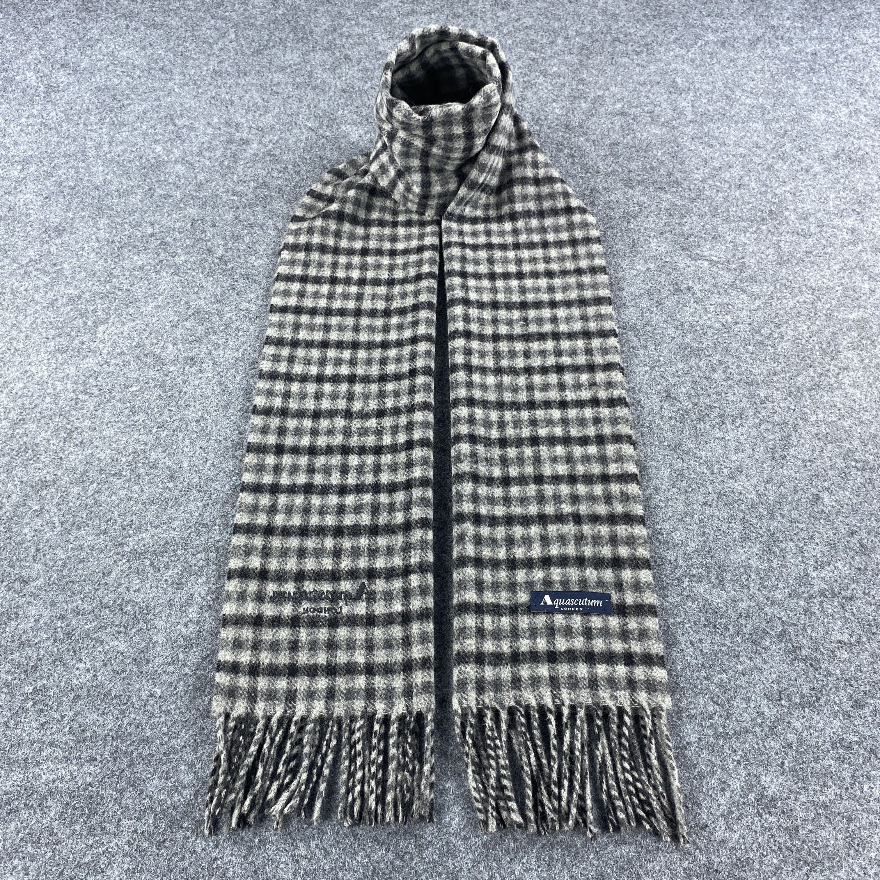 Aquascutum × Vintage Aquascutum Scarf # Muffler # Neckwear # D614 Size ONE SIZE - 1 Thumbnail