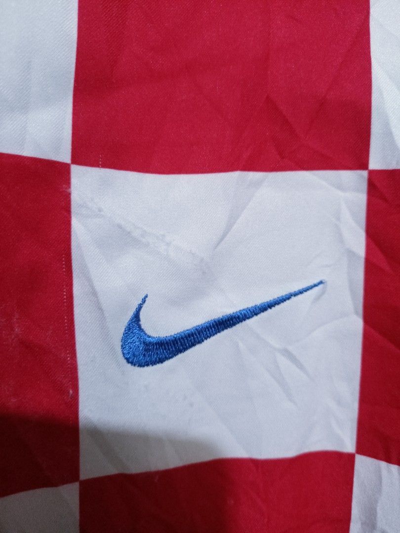 Nike 🇭🇷 2002 Nike Croatia Home Jersey WC | Made in Portugal (M) Size US M / EU 48-50 / 2 - 4 Thumbnail