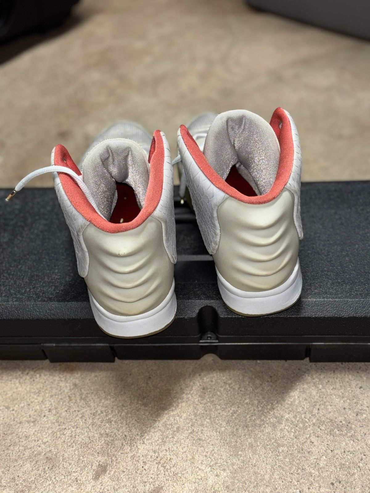 Kanye West × Nike Nike Air Yeezy 2 NRG 'Pure Platinum' Size US 11 / EU 44 - 5 Thumbnail