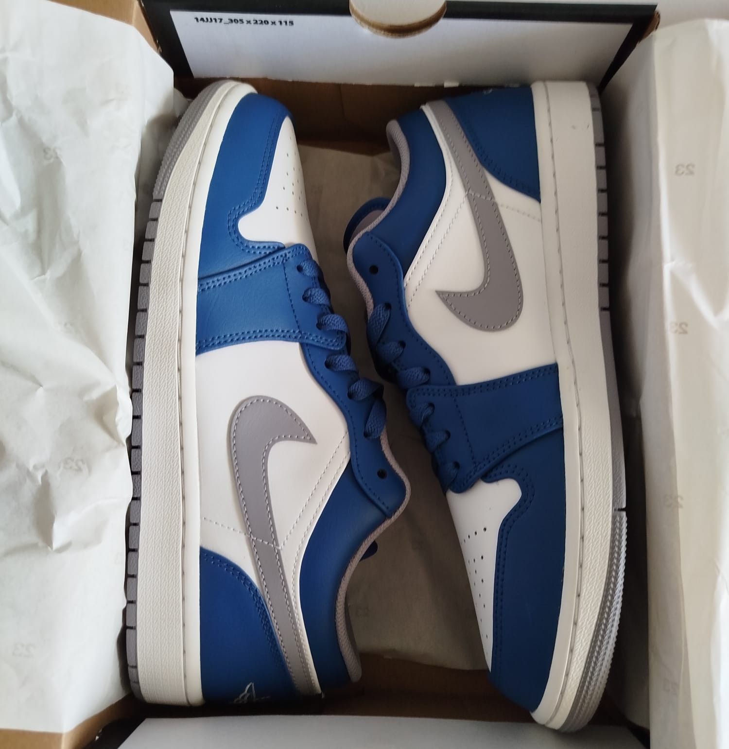 Jordan Brand Jordan 1 Low True Blue Size US 10 / EU 43 - 1 Thumbnail