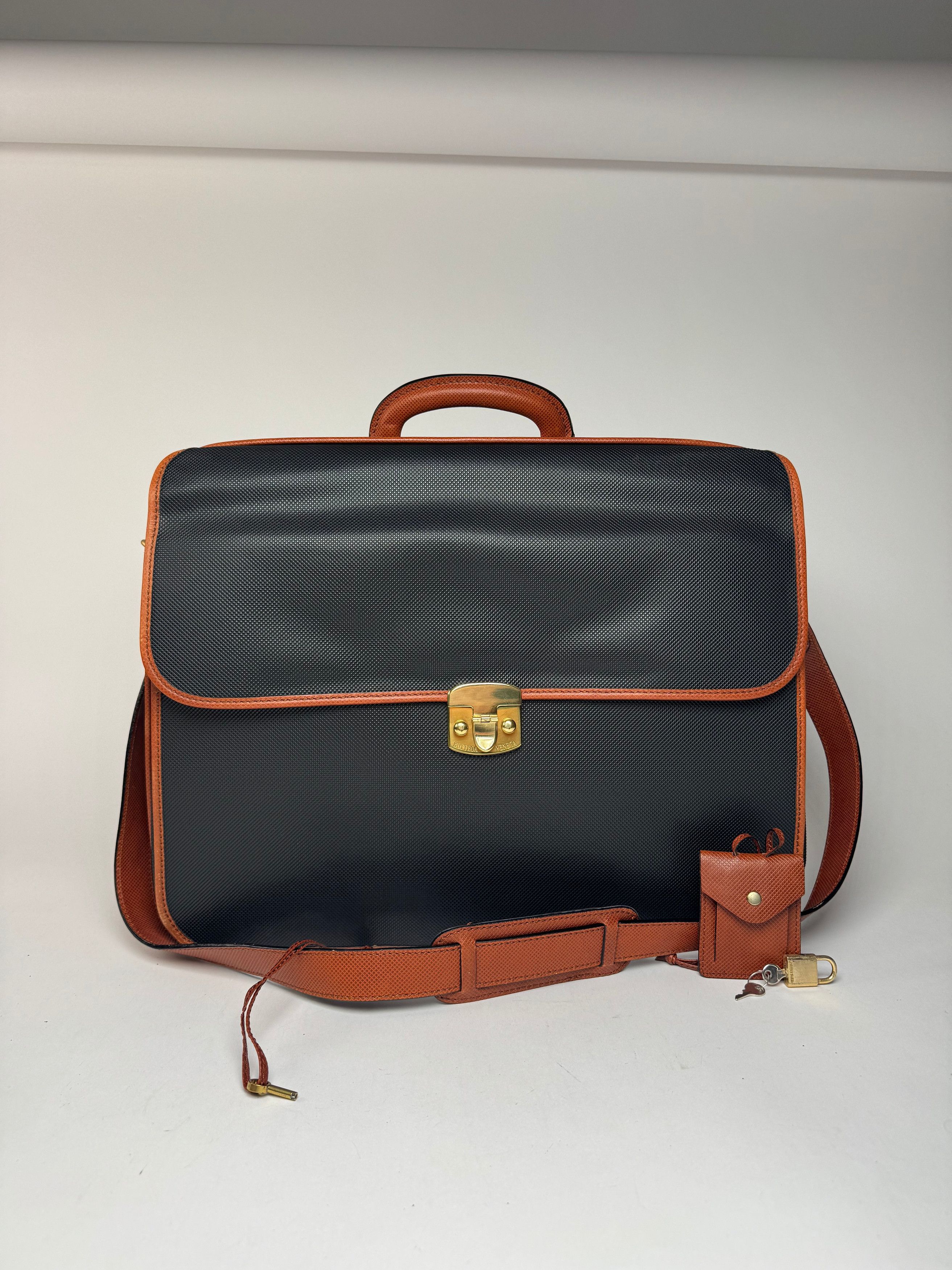 Bottega Veneta Vintage leather Suitcase black / Brown Size ONE SIZE - 1 Thumbnail