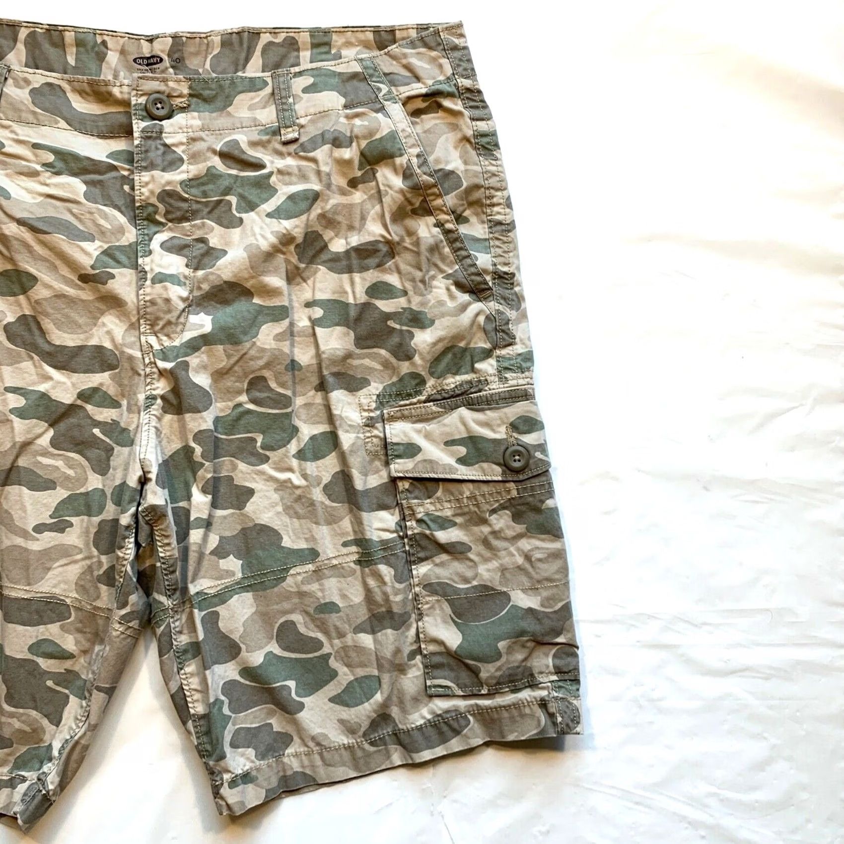 Old Navy Old Navy Desert Camo Cargo Shorts Mens 40 Relaxed Camouflage Hunting Beach NEW Size US 40 / EU 56 - 5 Thumbnail