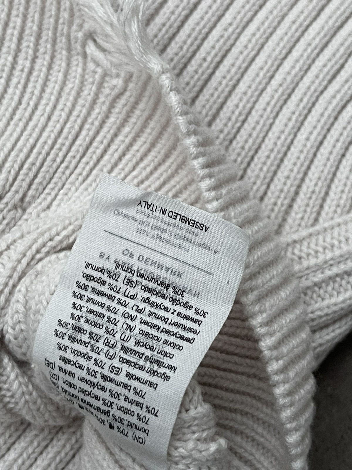 Han Kjobenhavn !DS! SS23 Han Kjobenhavn Distressed Knit Cream Vest Size US L / EU 52-54 / 3 - 23 Thumbnail