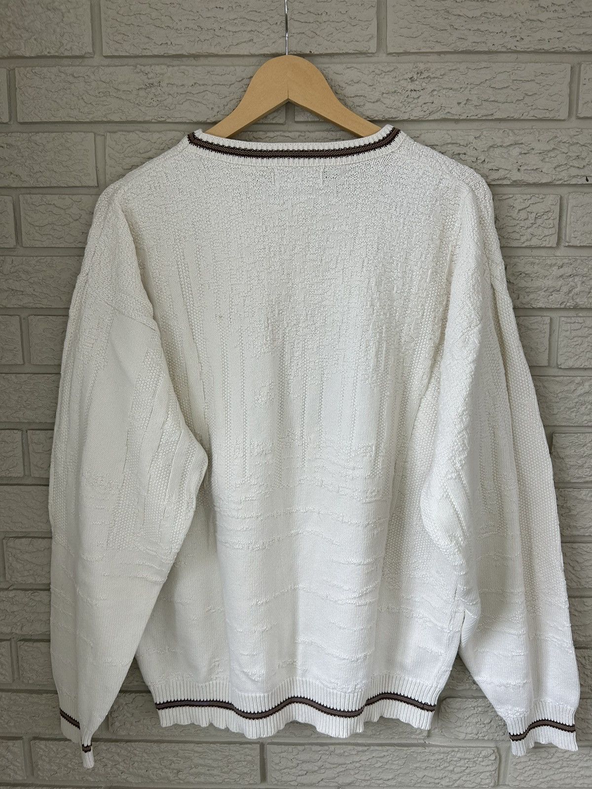 Vintage Vintage 90s Embroidered Deer Textured Knit Sweater Size US L / EU 52-54 / 3 - 5 Thumbnail