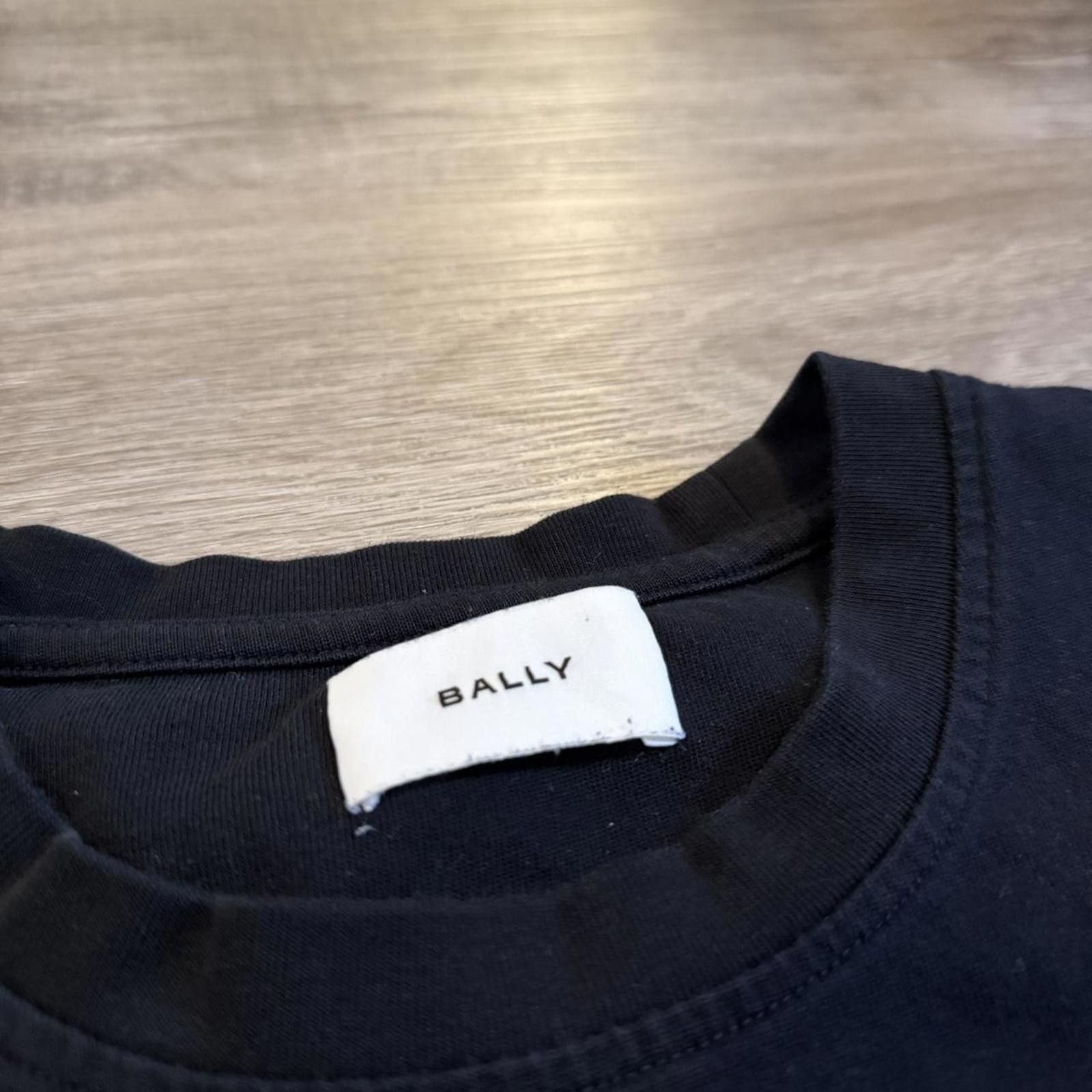 Bally Bally logo embroidered t shirt Size US XL / EU 56 / 4 - 5 Thumbnail