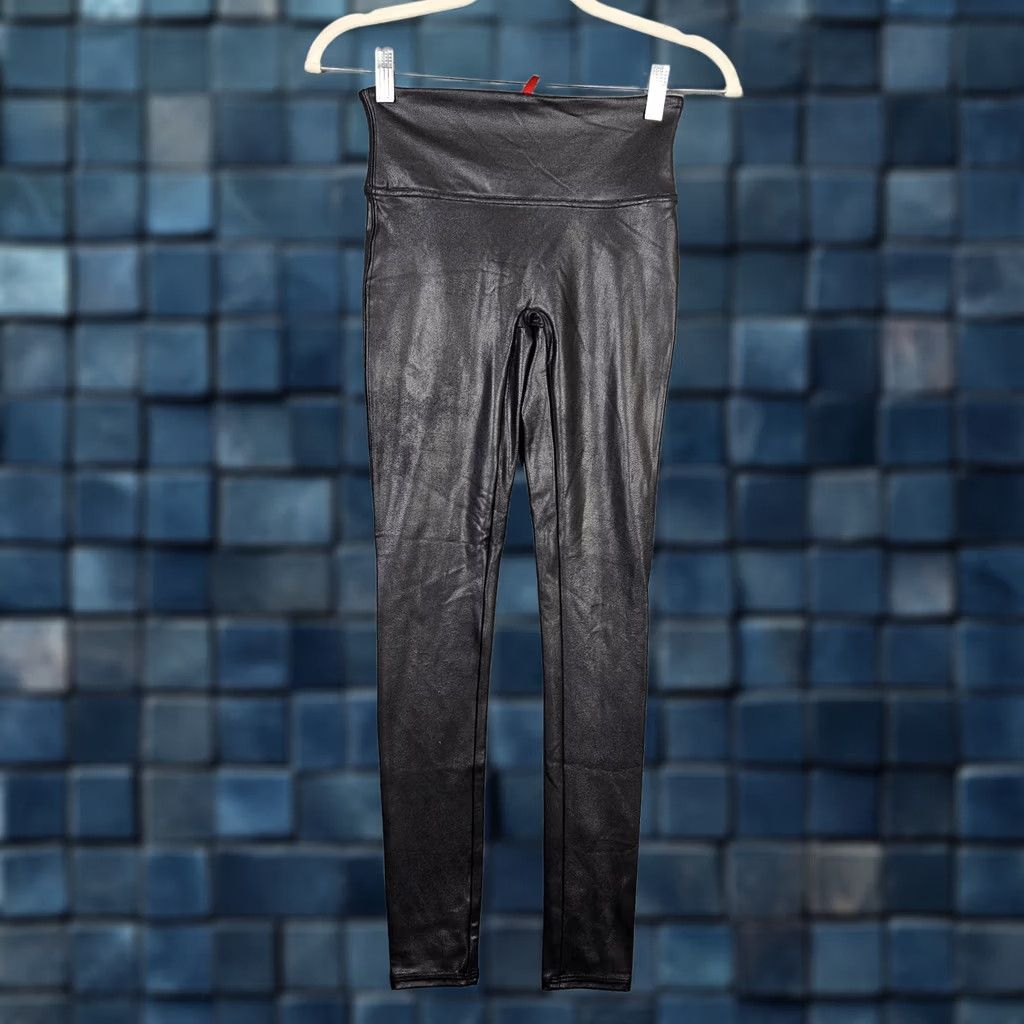 Spanx Spanx Women's Black Faux Leather Pull Skinny Pant Size S Regular Zip Button Pants Size 28" / US 6 / IT 42 - 1 Thumbnail