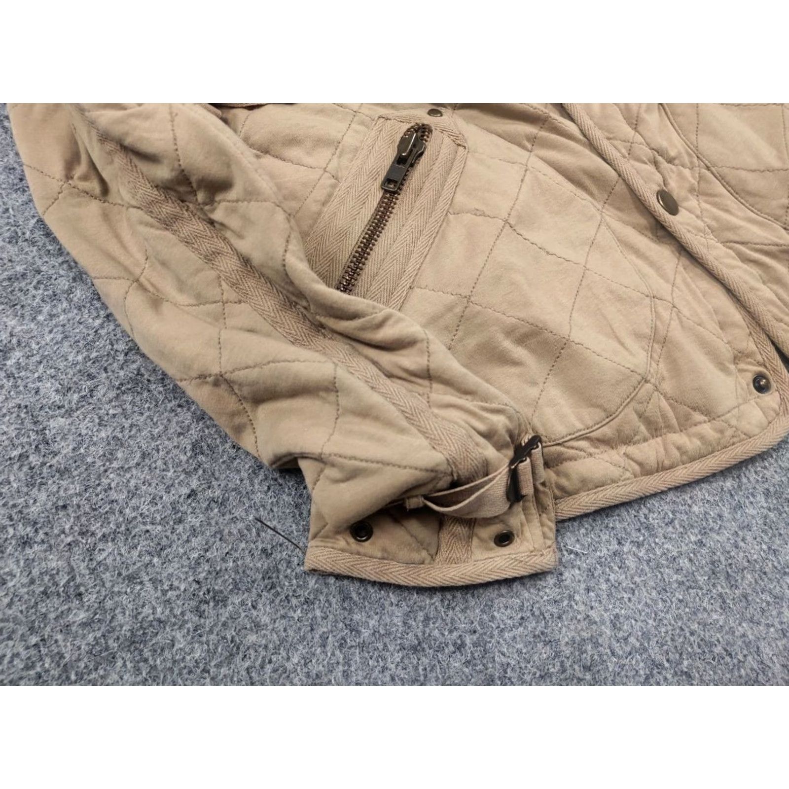 Ralph Lauren VINTAGE Ralph Lauren Quilted Beige Workwear Pocket Hoodie Jacket S Men Beige 90s, Vintage, Quilted, Pocket, Hoodie, Jacket, Beige, Ralph Lauren, 90s Size US S / EU 44-46 / 1 - 6 Thumbnail