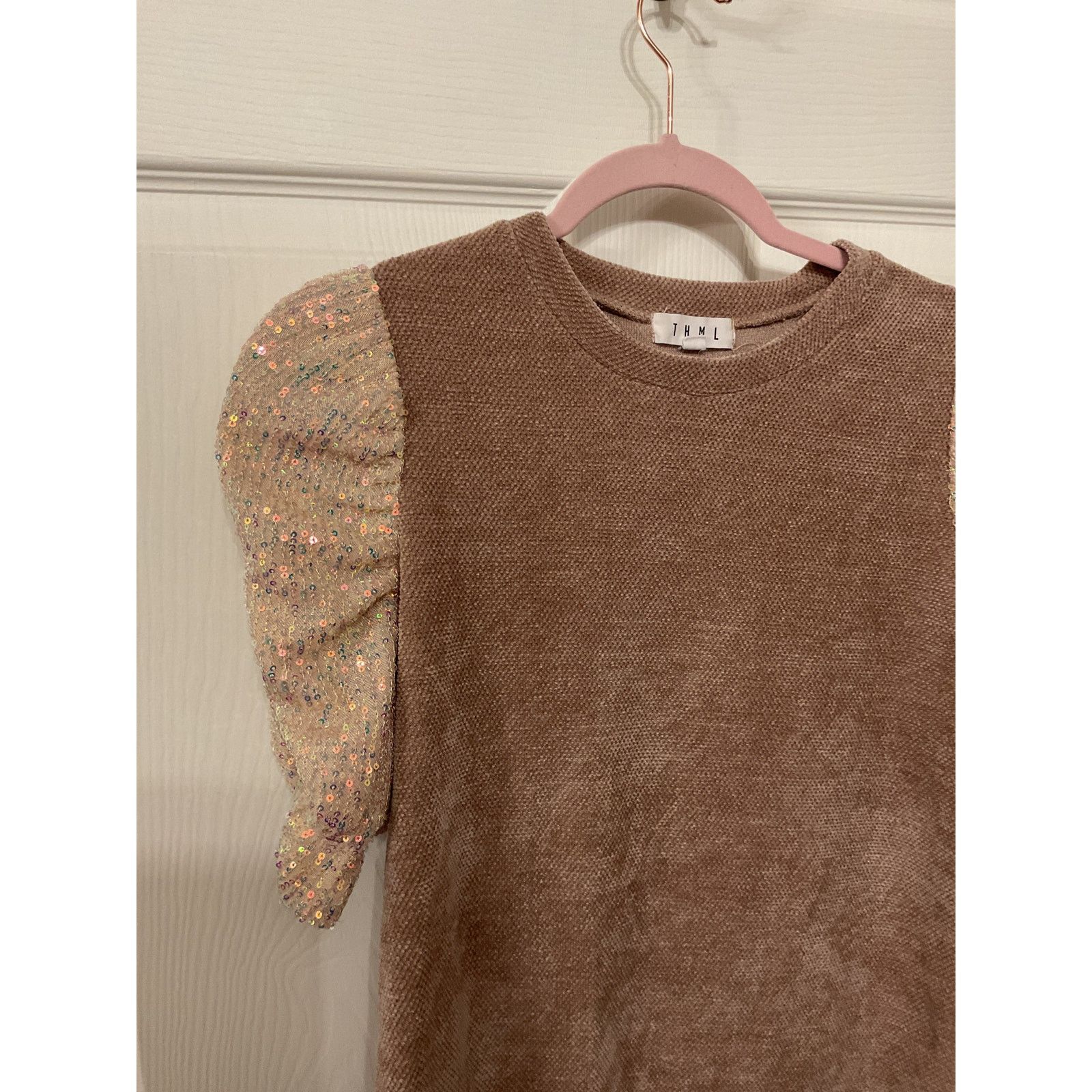 Anthropologie THML Short Gathered Puff Sequin Sleeve Chenille Sweater , S Size S / US 4 / IT 40 - 2 Thumbnail