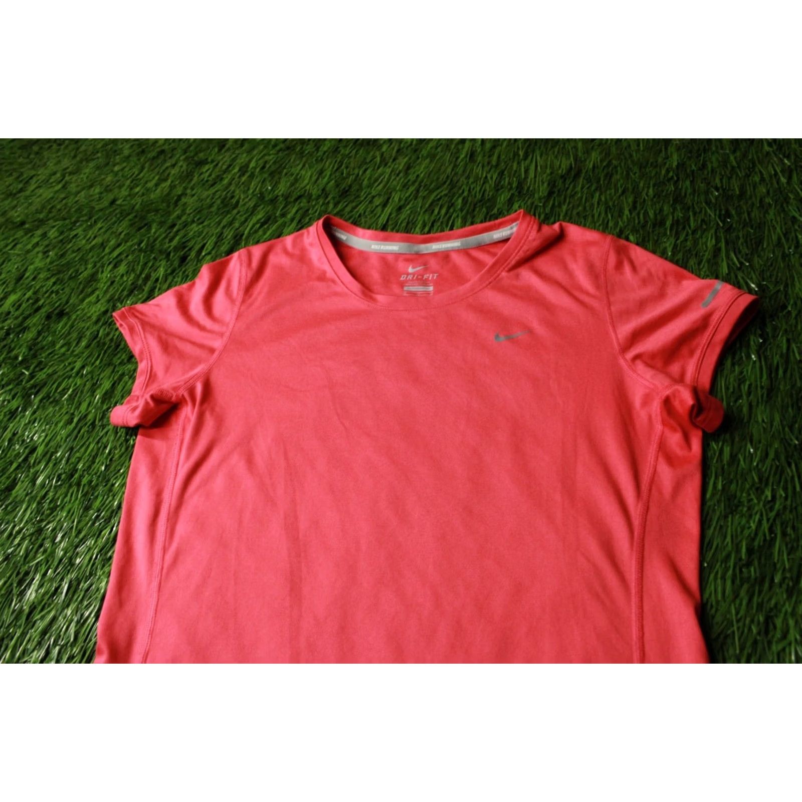 Nike NIKE Dri-FIT ORIGINAL RUN Running Women Shirt Jersey Tee Size M Pink Athletic Shirt Womens Size M / US 6-8 / IT 42-44 - 2 Thumbnail