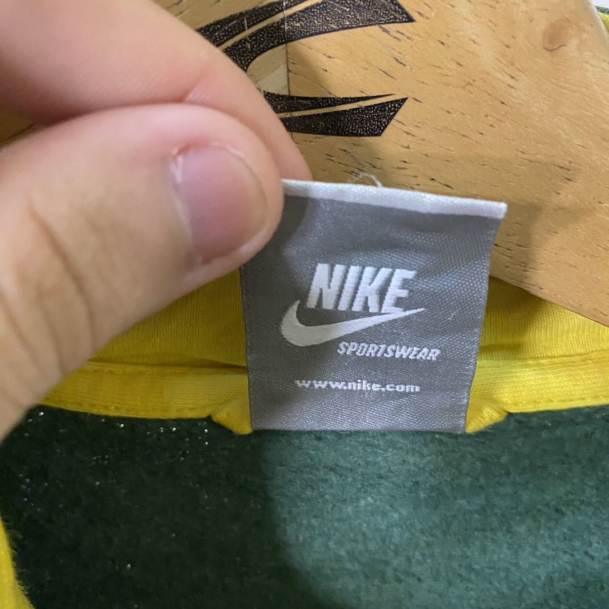 Nike × Vintage Vintage 2000s Nike Trackfield Zip Up Jacket Size US S / EU 44-46 / 1 - 5 Thumbnail
