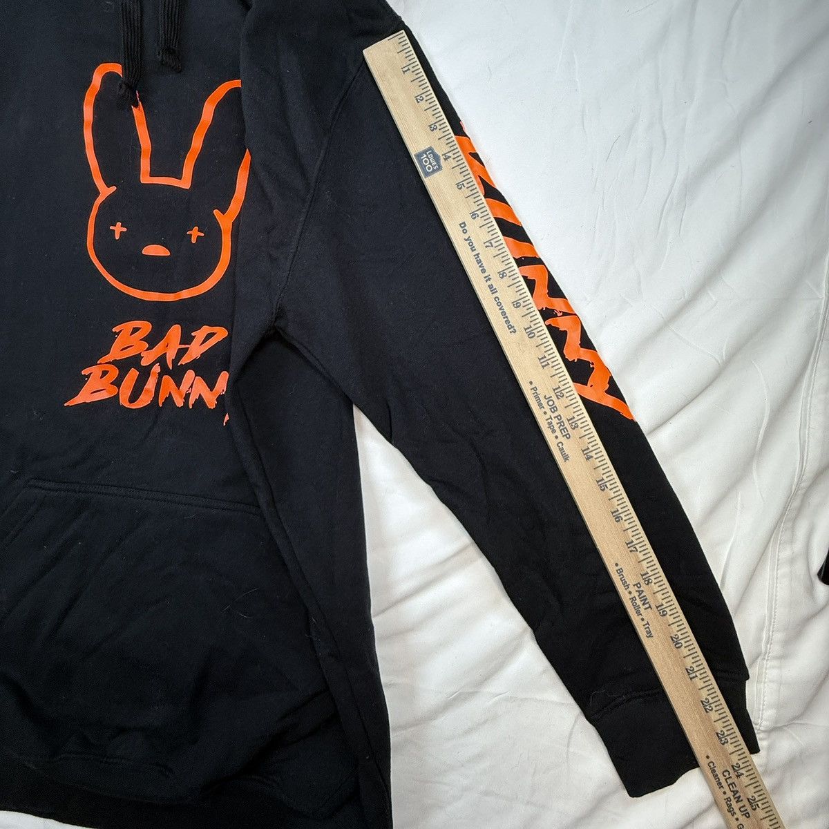 Other NWT Bad Bunny hoodie Black and neon orange Mens Large Size US L / EU 52-54 / 3 - 9 Thumbnail