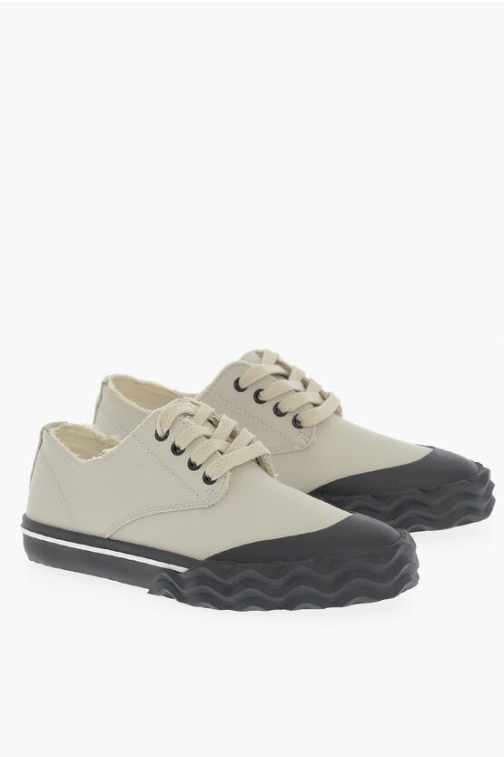 image of Maison Margiela Mm22 Leather Low-Top Sneakers With Contrasting Sole in Beige, Women's (Size 5)