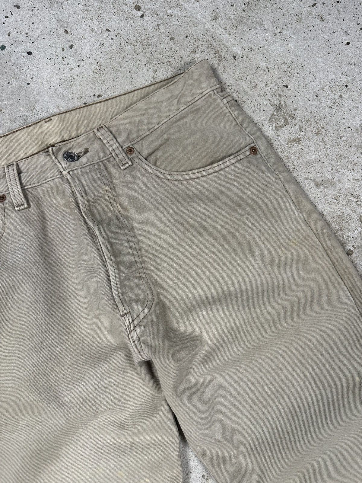 Levi's × Vintage Vintage 1995 Levi’s 501 Beige Distressed Denim Pants Jeans Size US 31 - 7 Thumbnail