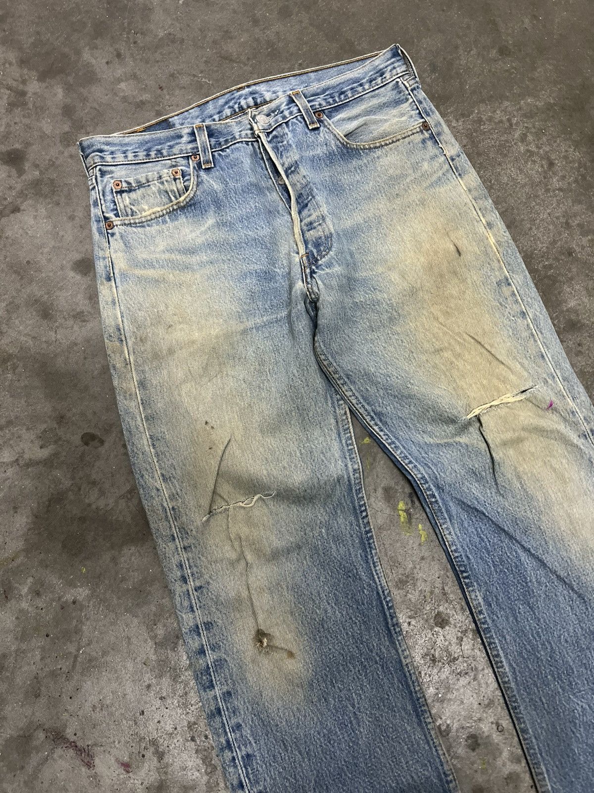 Levi's × Vintage VINTAGE LEVIS 501 KURT KOBAIN DISTRESSED DENIM PANT Size US 31 - 6 Thumbnail