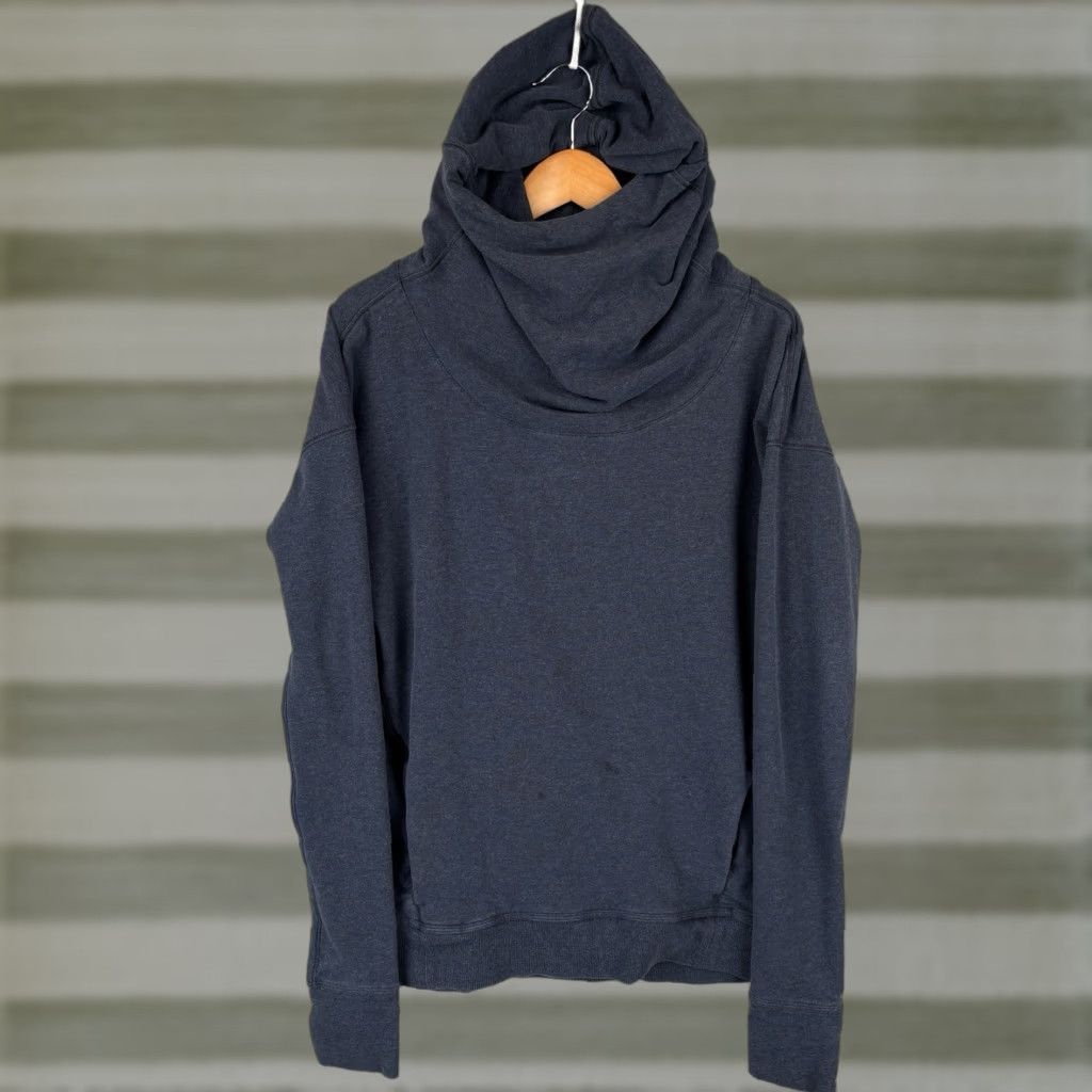 Lululemon Lululemon Stress Less Hoodie Funnel Neck Size 6 Dark Navy Thumb Holes Read Size M / US 6-8 / IT 42-44 - 1 Thumbnail
