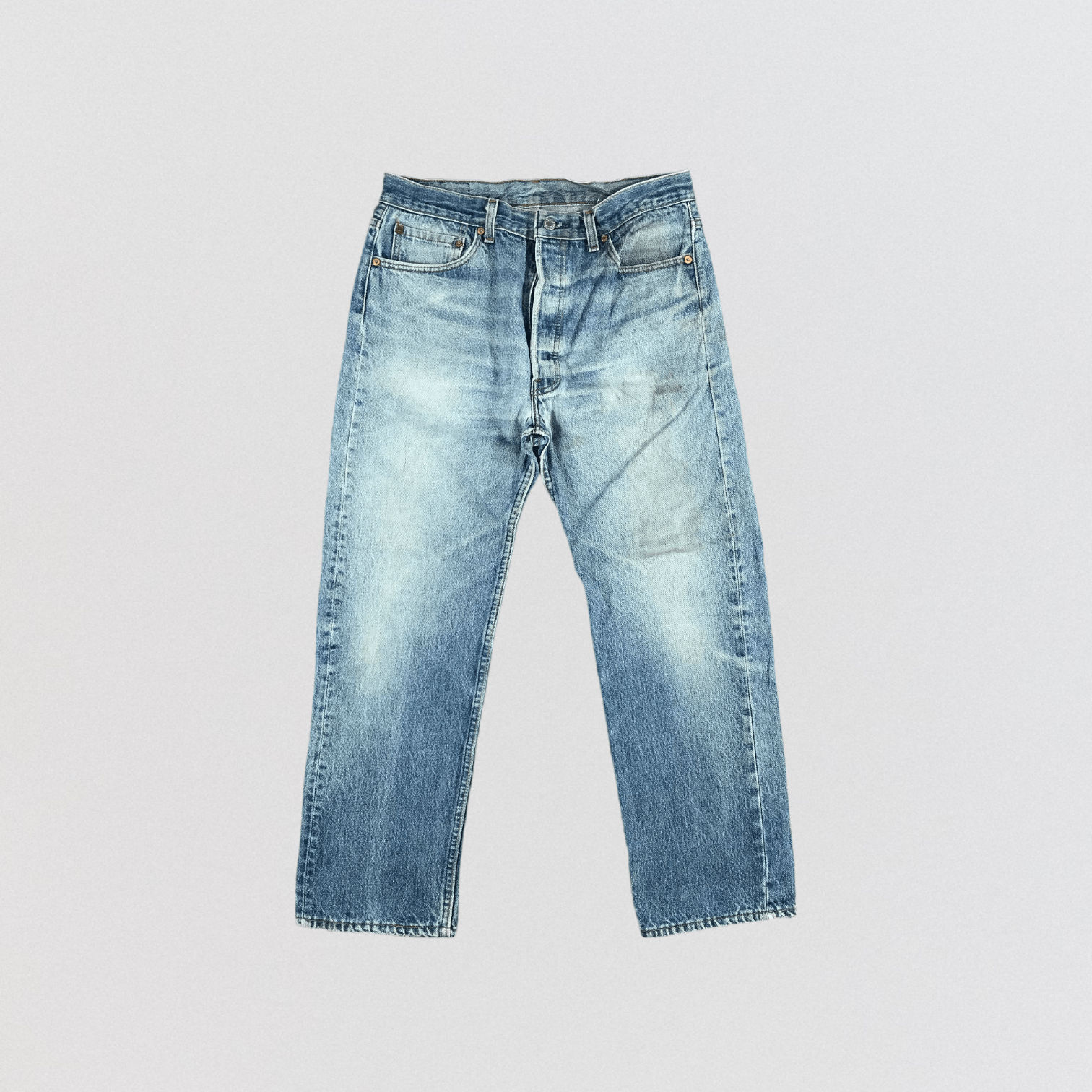 Levi's × Vintage Vintage 90s Blue Wash Levis 501 Jeans-JM2245 Size US 33 - 1 Thumbnail